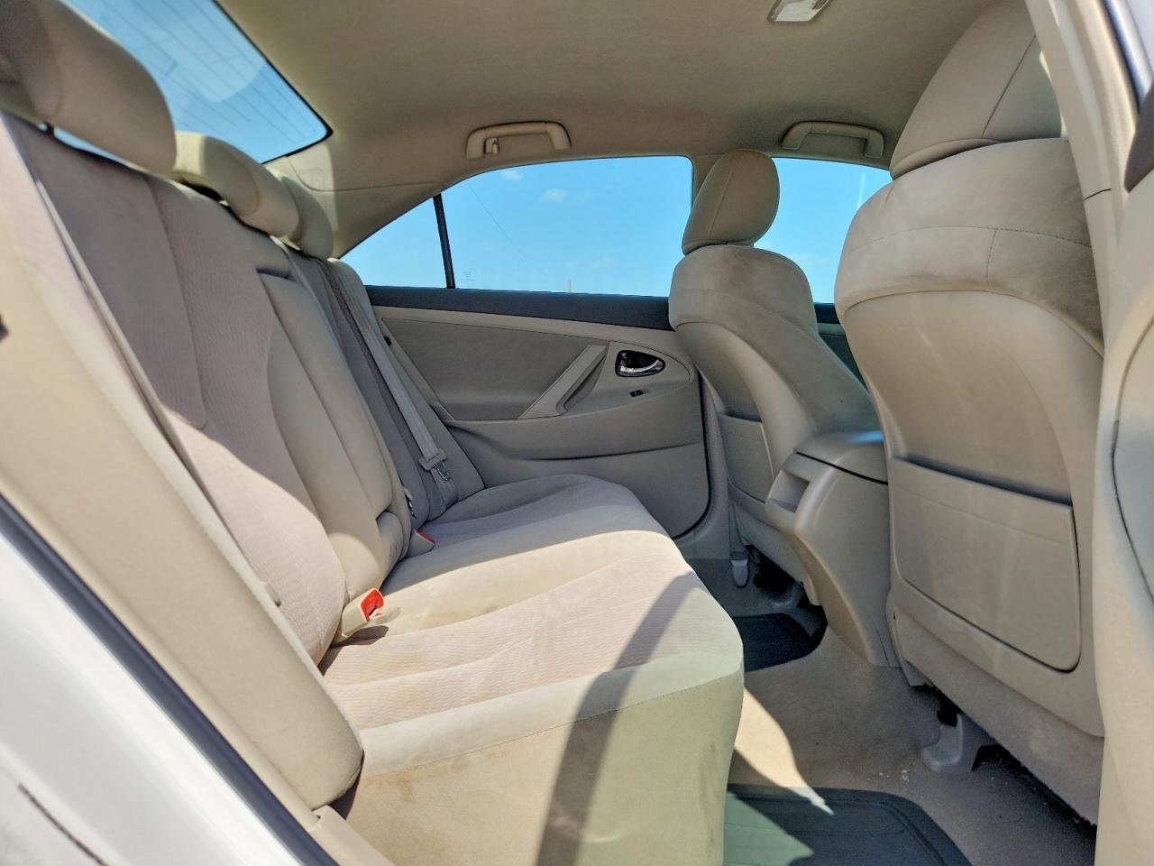 2011 Toyota Camry Le White vin: 4T4BF3EK6BR217746