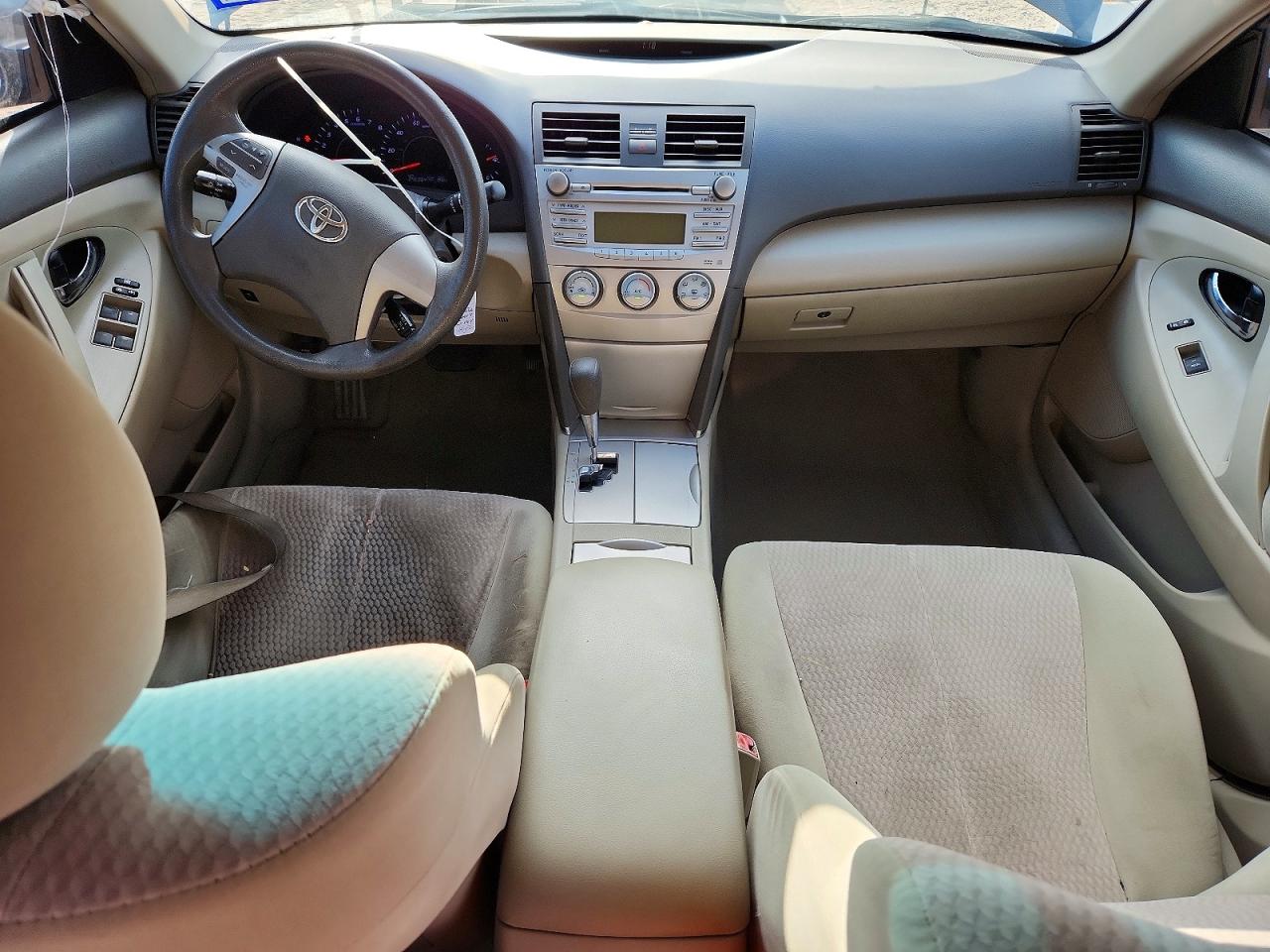 2010 Toyota Camry Le Gray vin: 4T4BF3EK7AR004562
