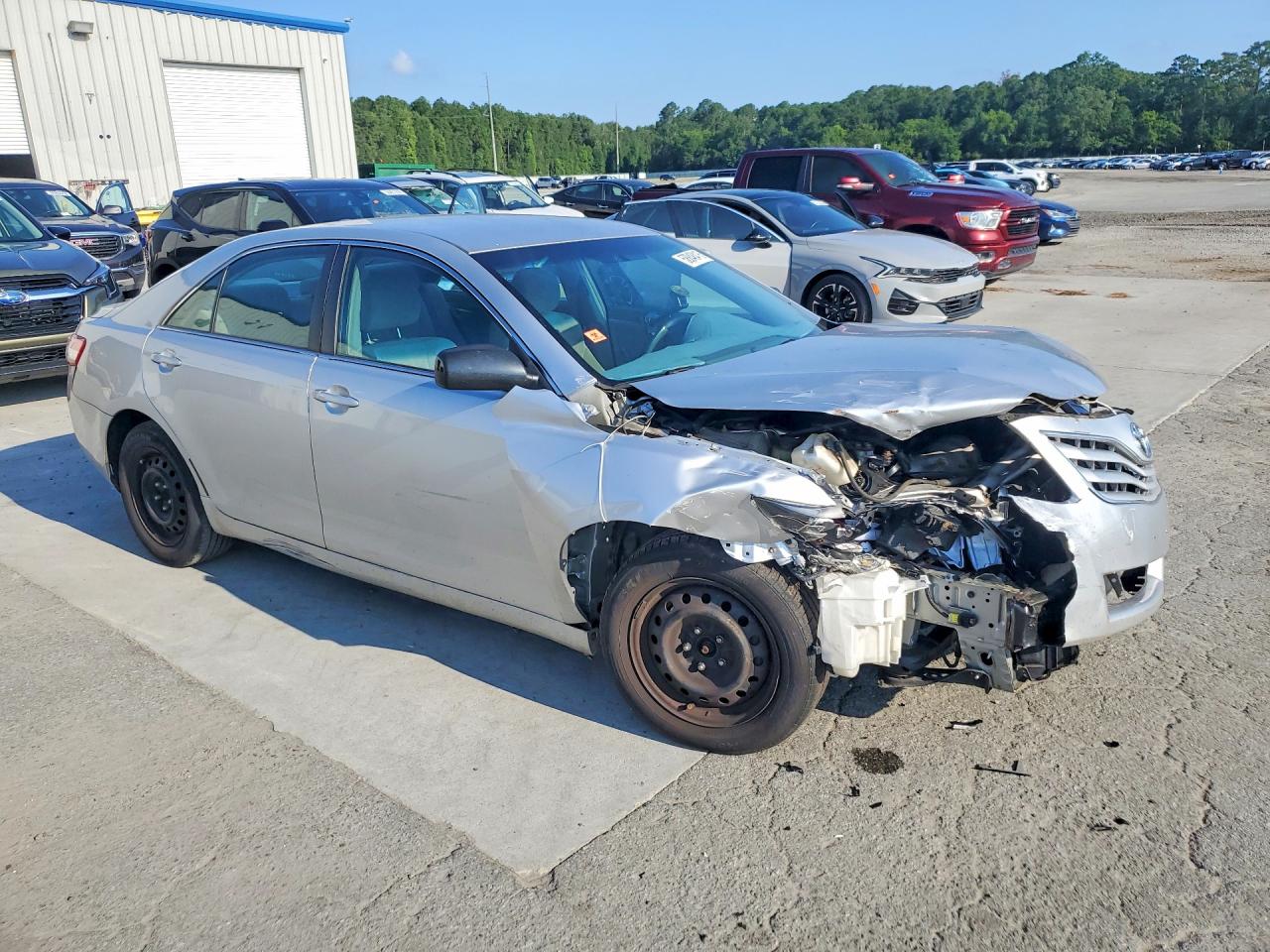 2010 Toyota Camry Le Silver vin: 4T4BF3EK7AR022463
