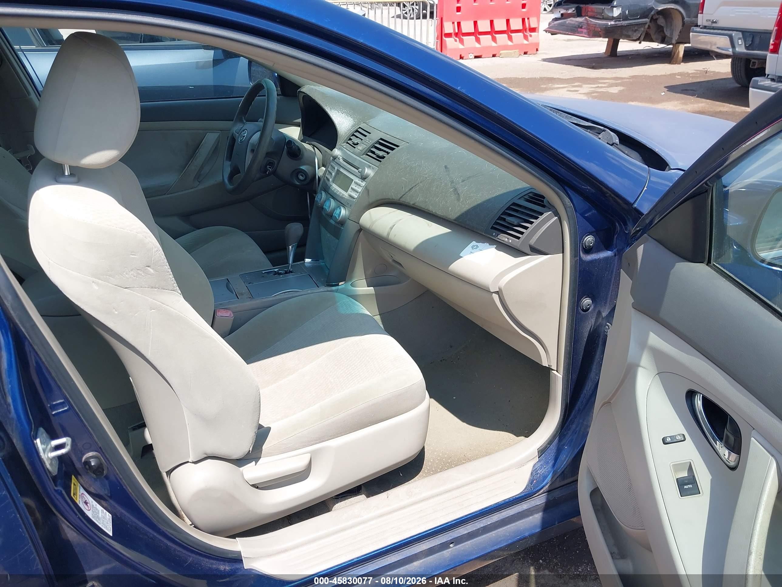 2010 Toyota Camry Le Blue vin: 4T4BF3EK7AR037478