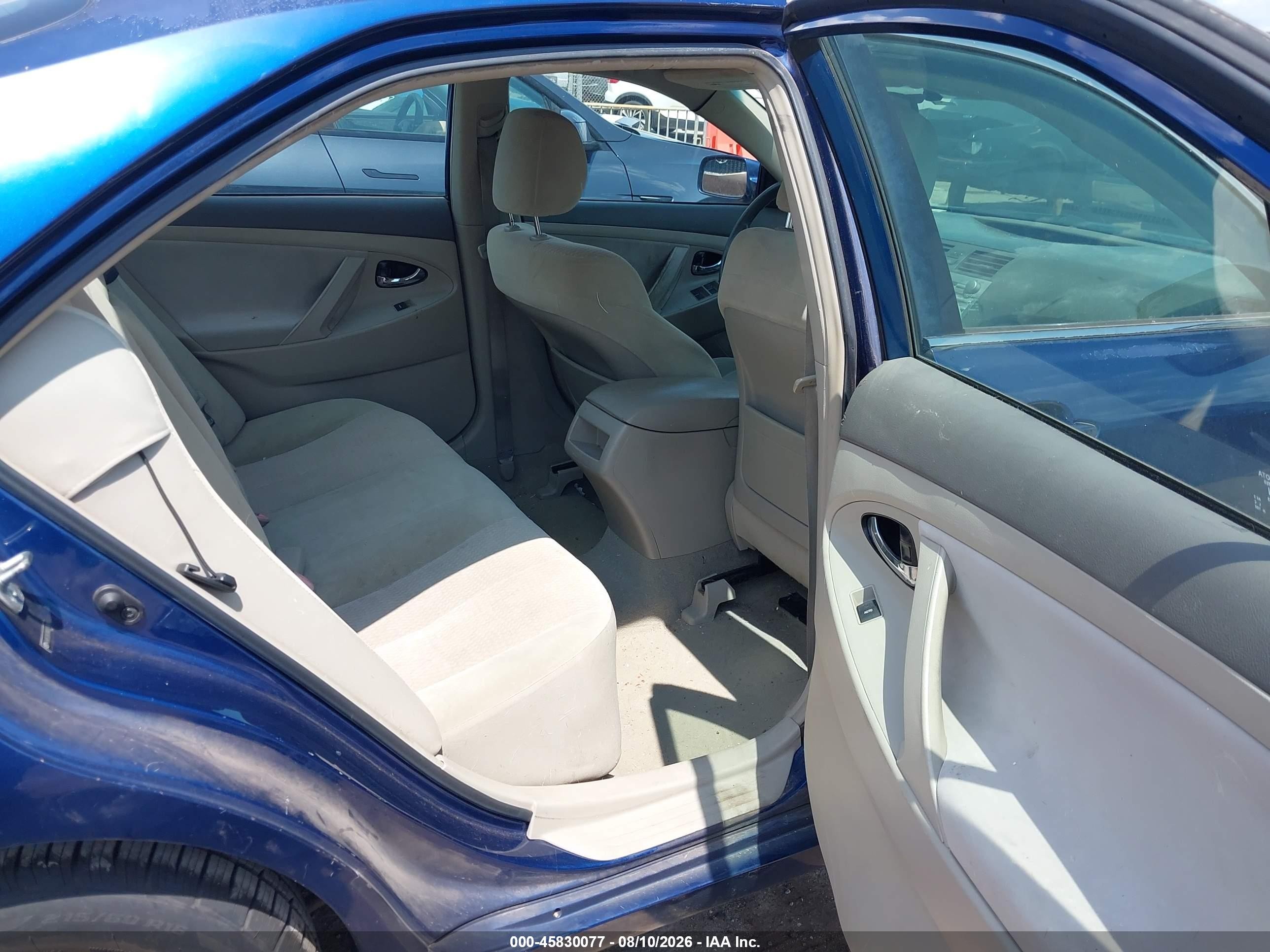 2010 Toyota Camry Le Blue vin: 4T4BF3EK7AR037478