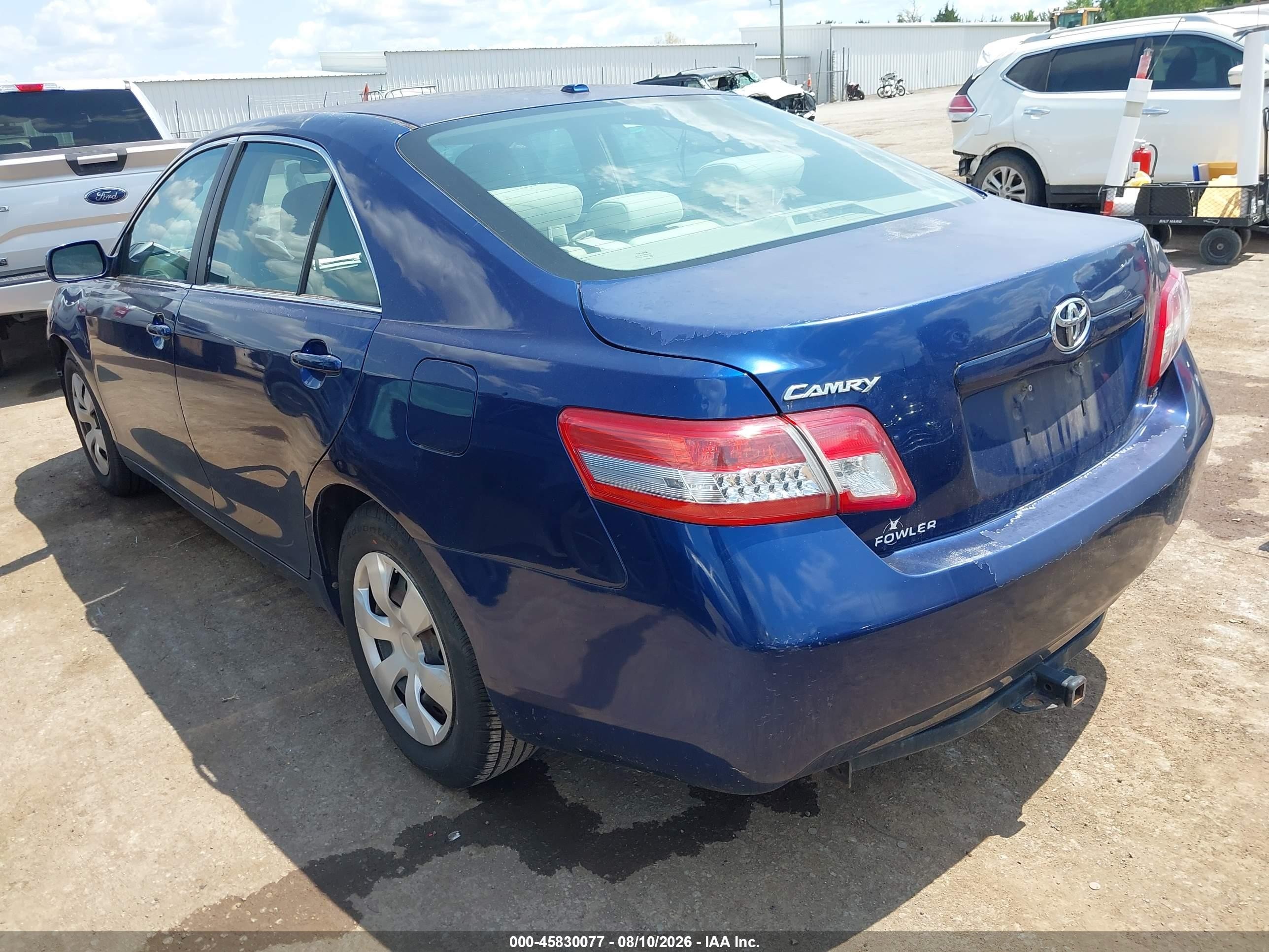 2010 Toyota Camry Le Blue vin: 4T4BF3EK7AR037478