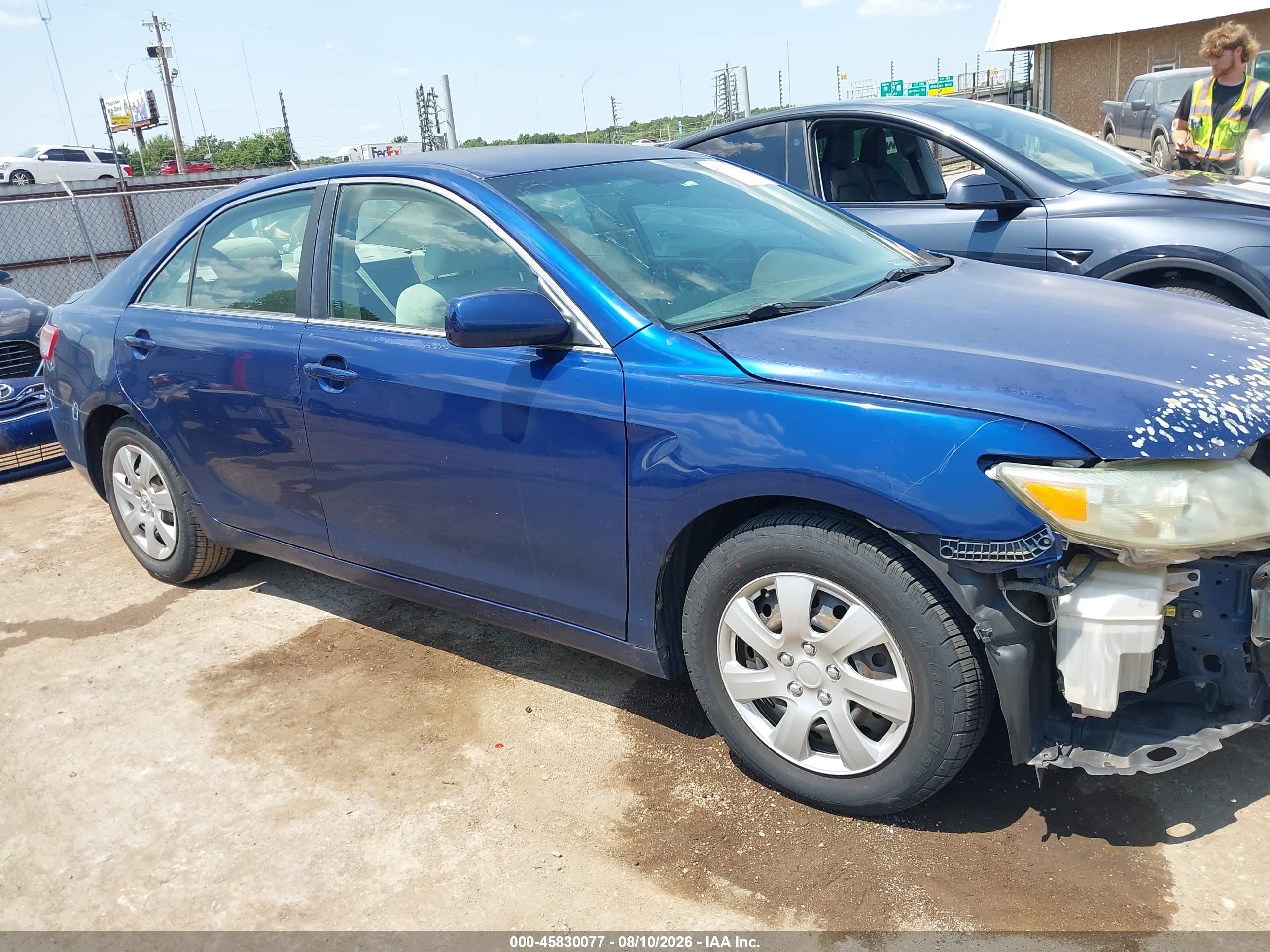 2010 Toyota Camry Le Blue vin: 4T4BF3EK7AR037478