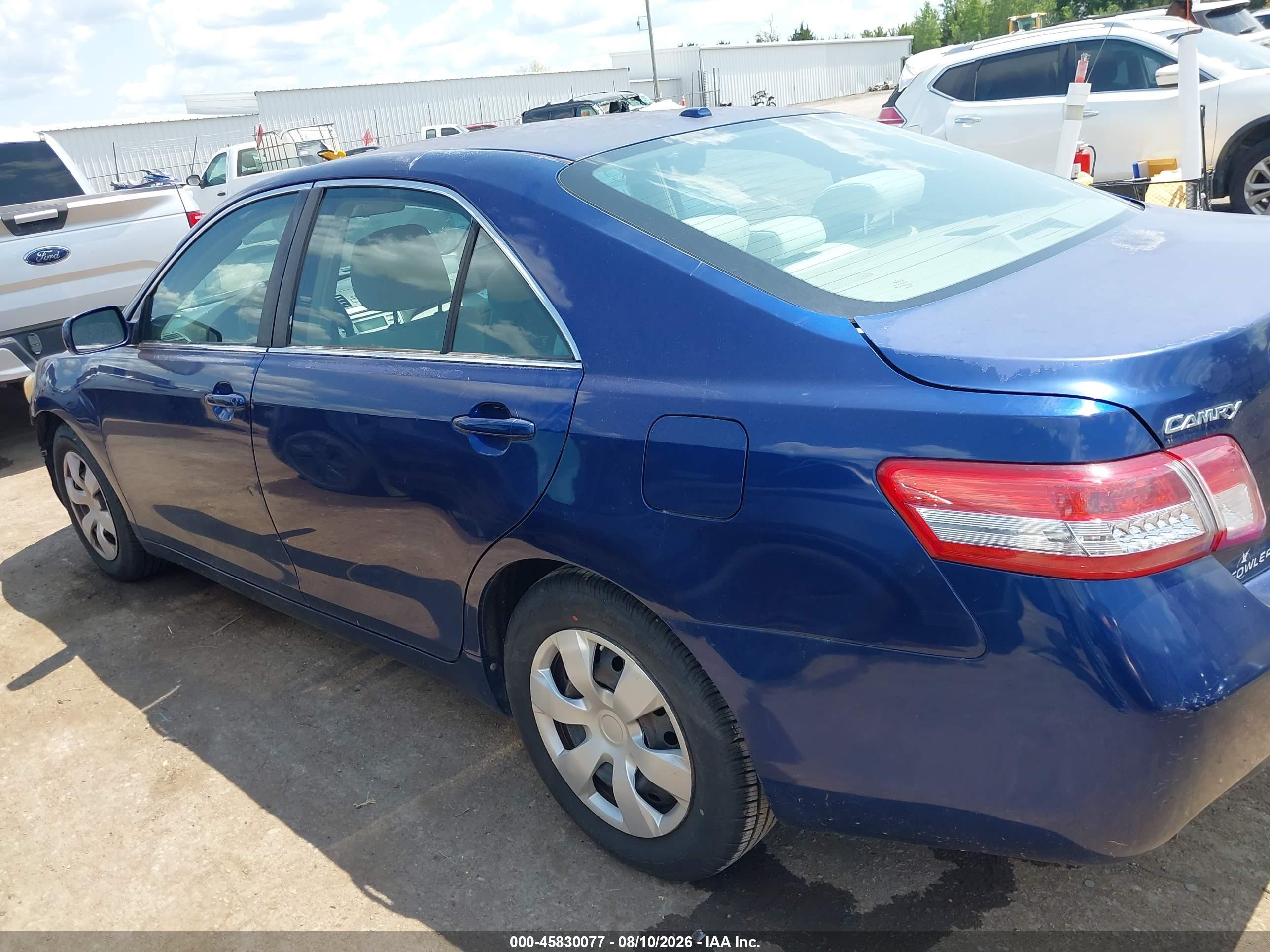 2010 Toyota Camry Le Blue vin: 4T4BF3EK7AR037478