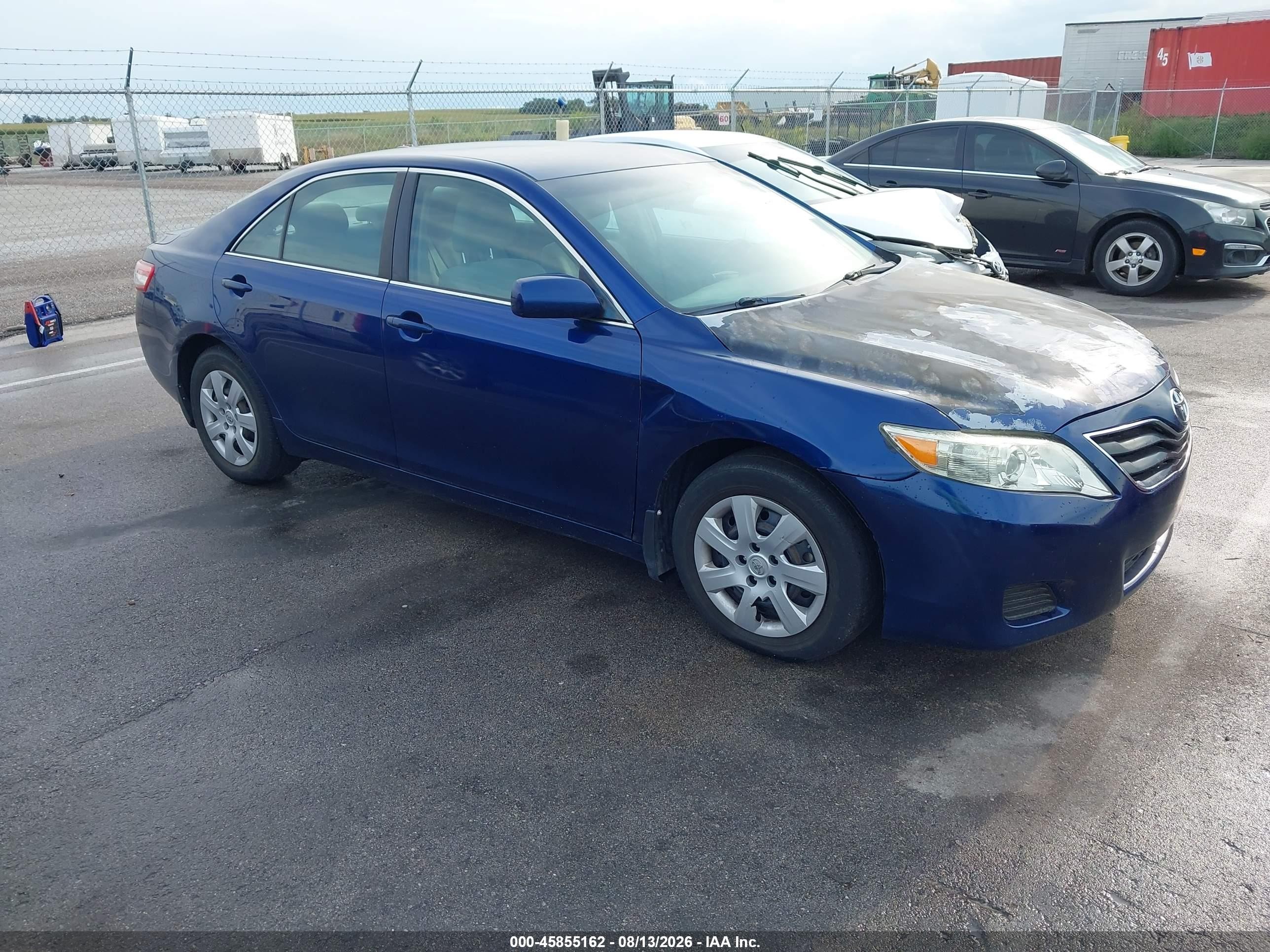 2010 Toyota Camry Le Синий vin: 4T4BF3EK7AR040686