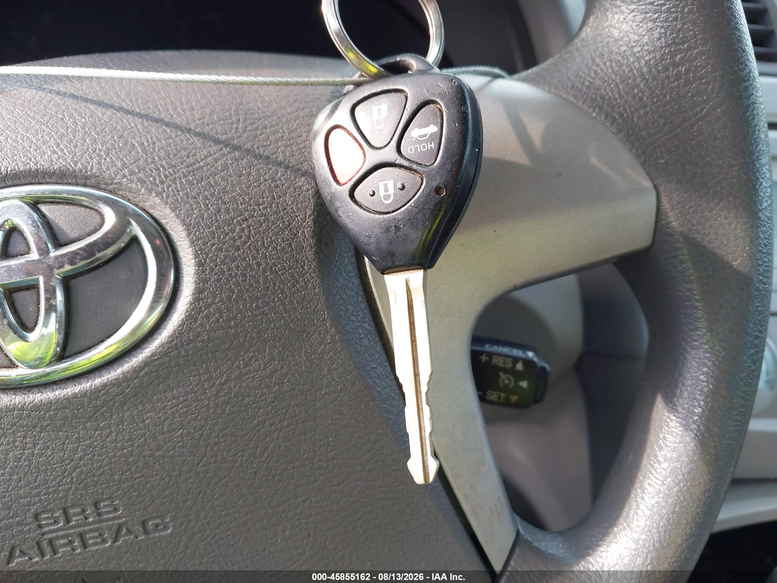 2010 Toyota Camry Le Blue vin: 4T4BF3EK7AR040686