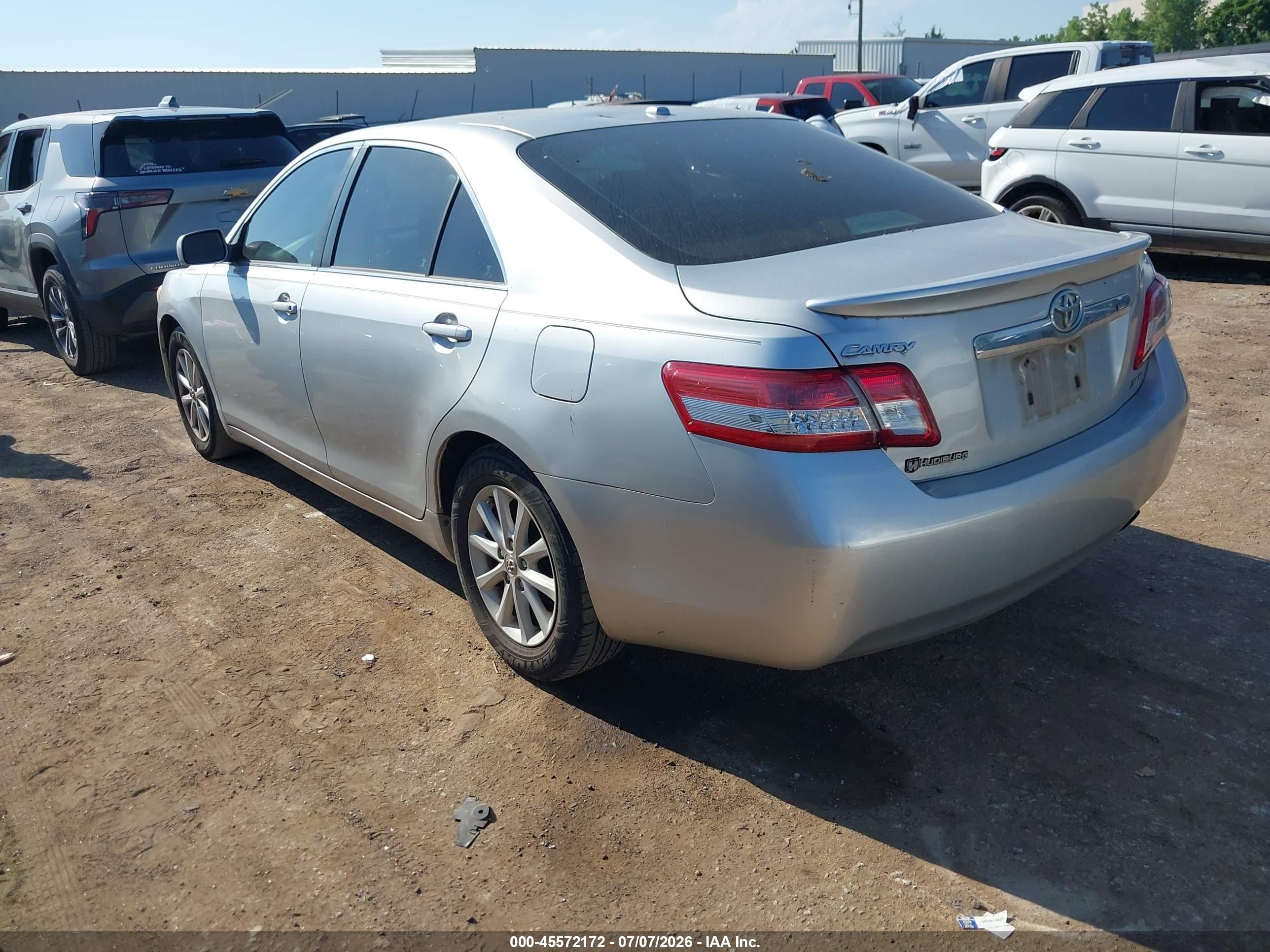 2010 Toyota Camry Xle Серебряный vin: 4T4BF3EK7AR049520