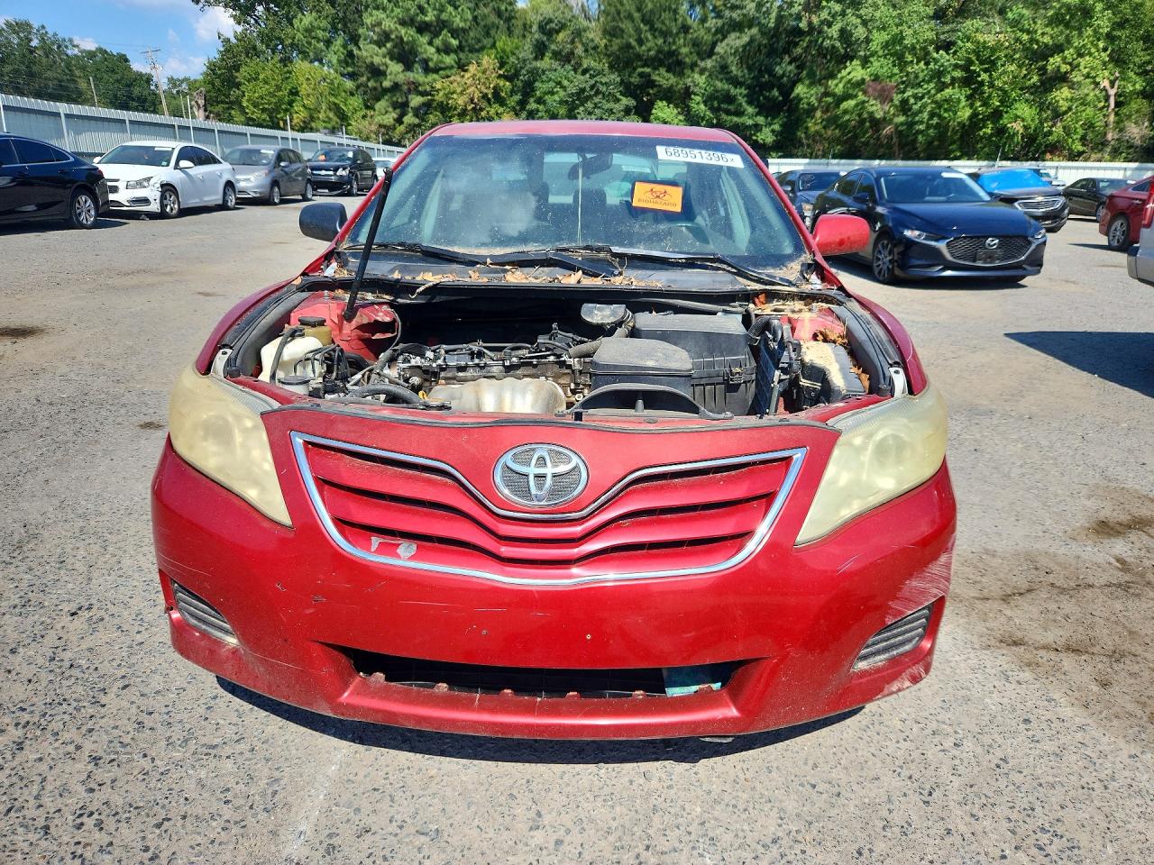 2010 Toyota Camry Le Red vin: 4T4BF3EK7AR056841