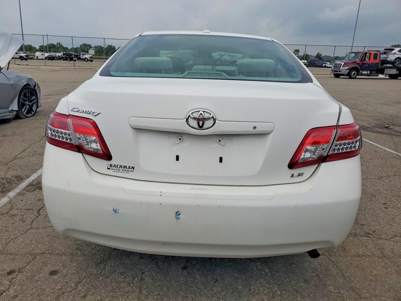 2010 Toyota Camry Le White vin: 4T4BF3EK7AR058248