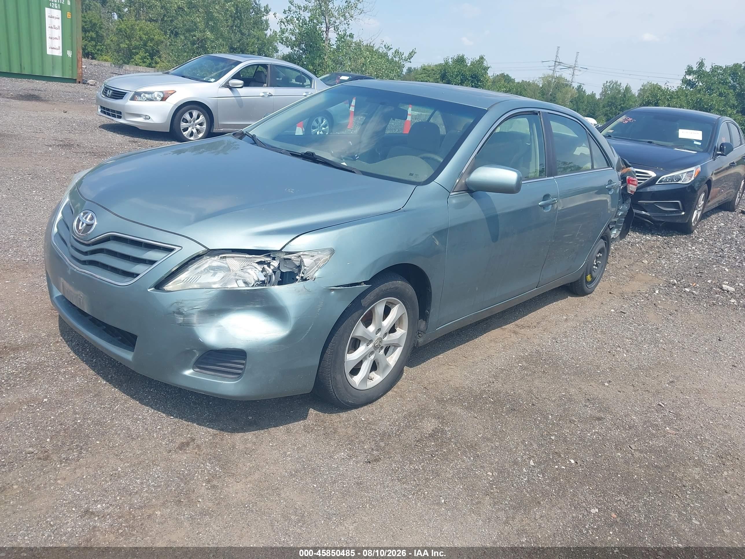 2010 Toyota Camry Le Blue vin: 4T4BF3EK7AR076409