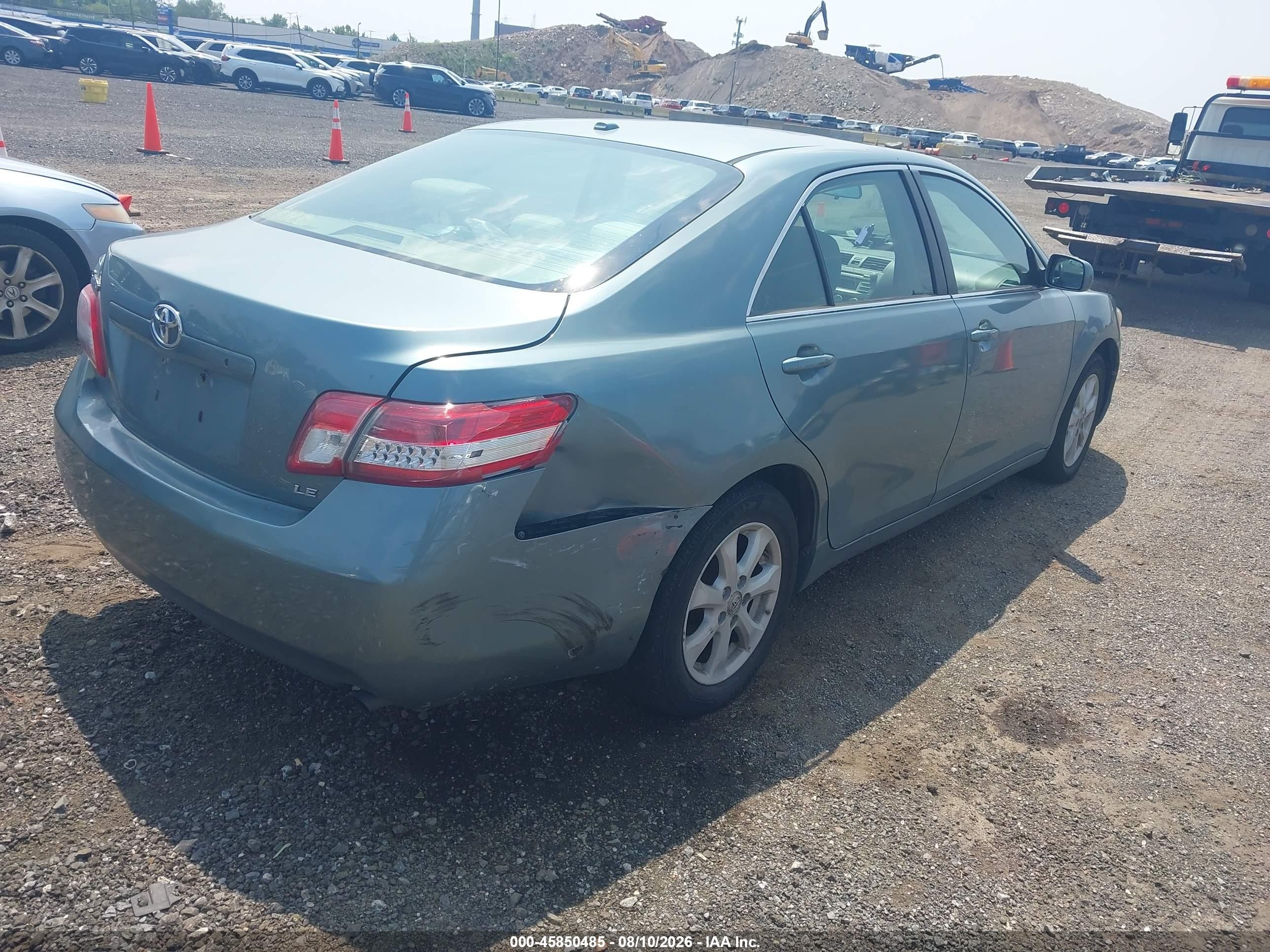 2010 Toyota Camry Le Blue vin: 4T4BF3EK7AR076409