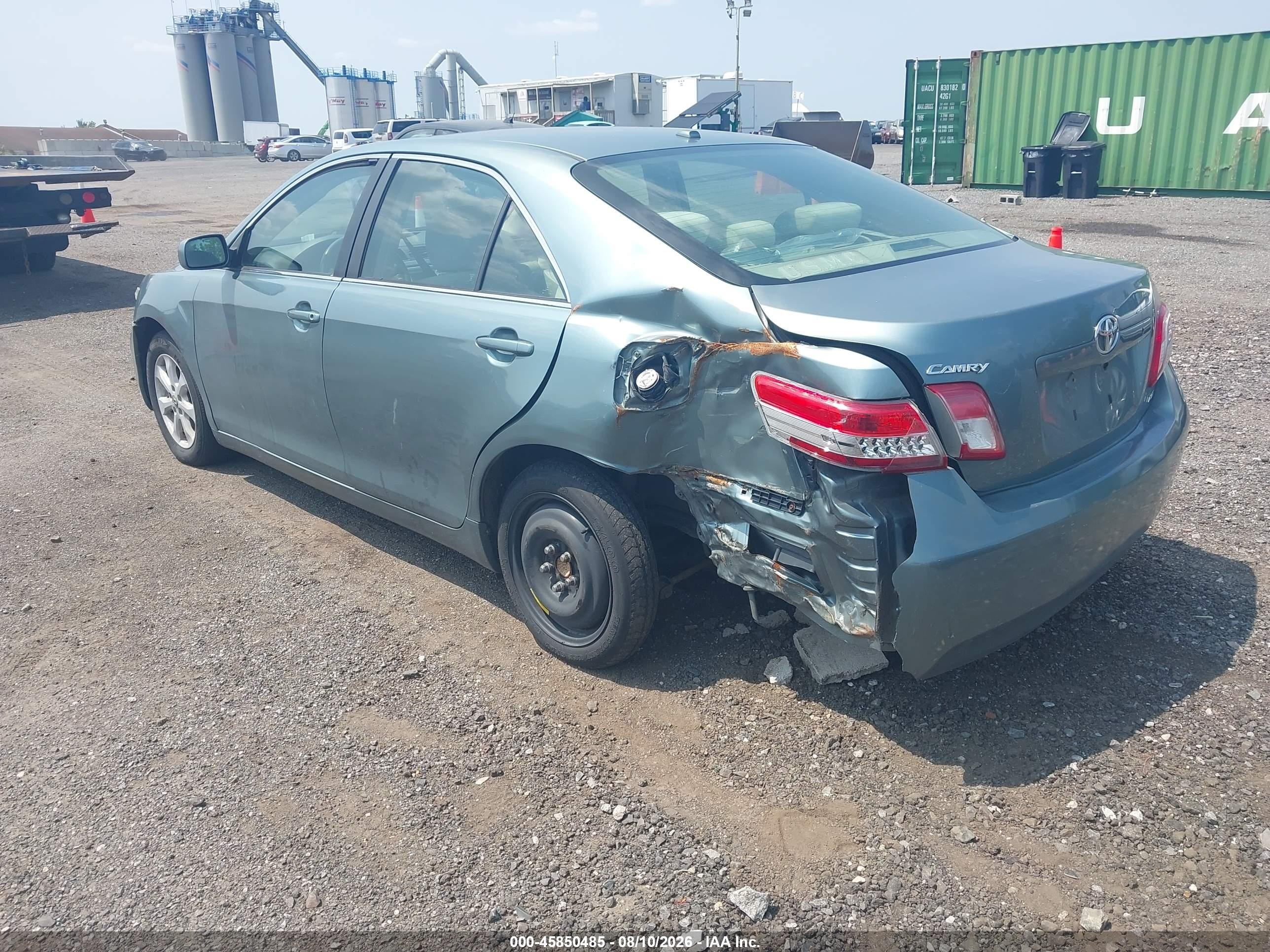 2010 Toyota Camry Le Blue vin: 4T4BF3EK7AR076409