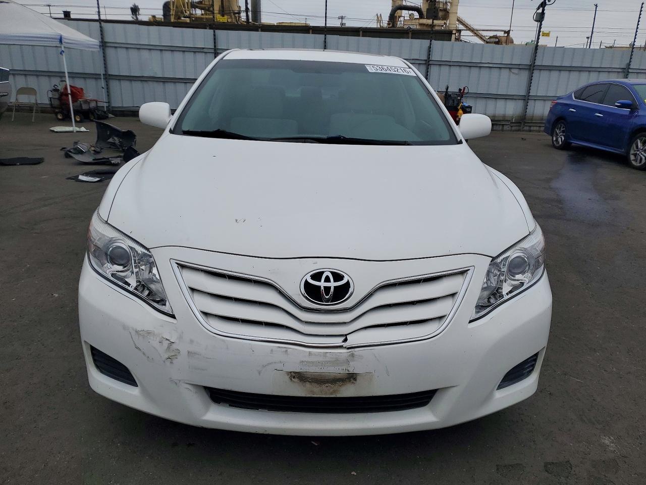 2010 Toyota Camry Le White vin: 4T4BF3EK7AR081948