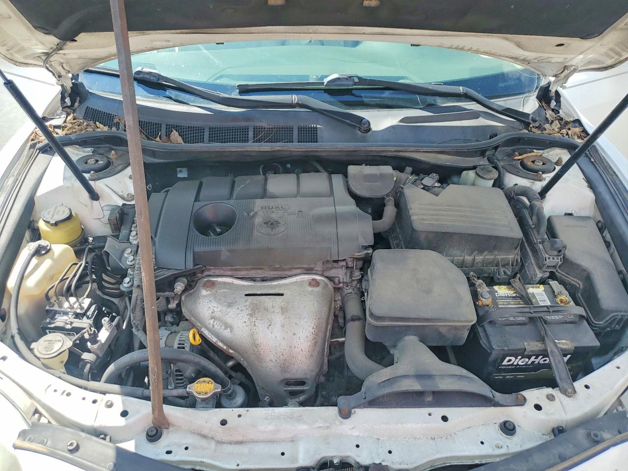 2010 Toyota Camry Le Белый vin: 4T4BF3EK7AR087197
