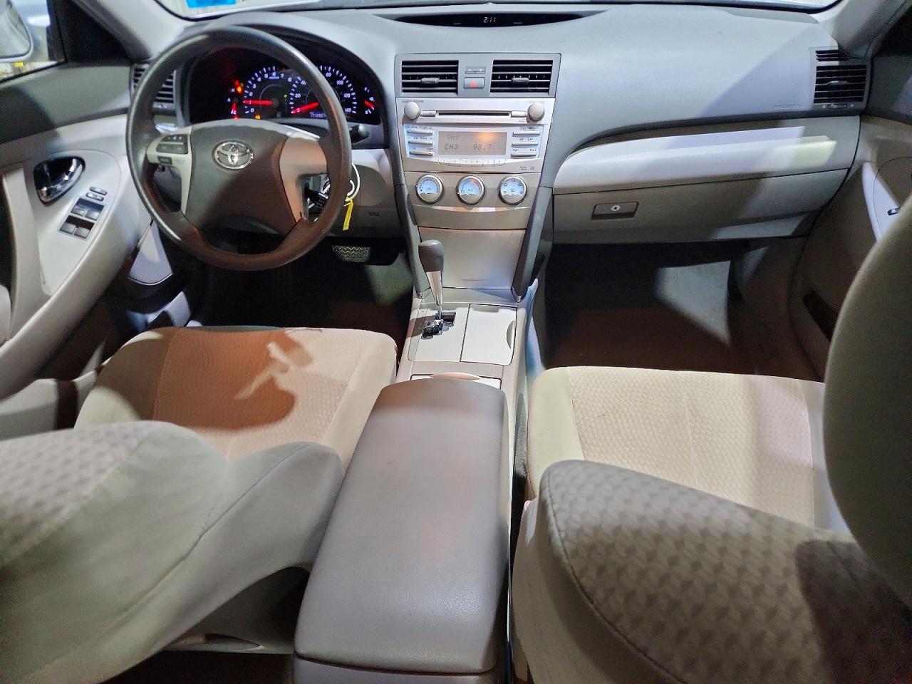 2011 Toyota Camry Silver vin: 4T4BF3EK7BR091686