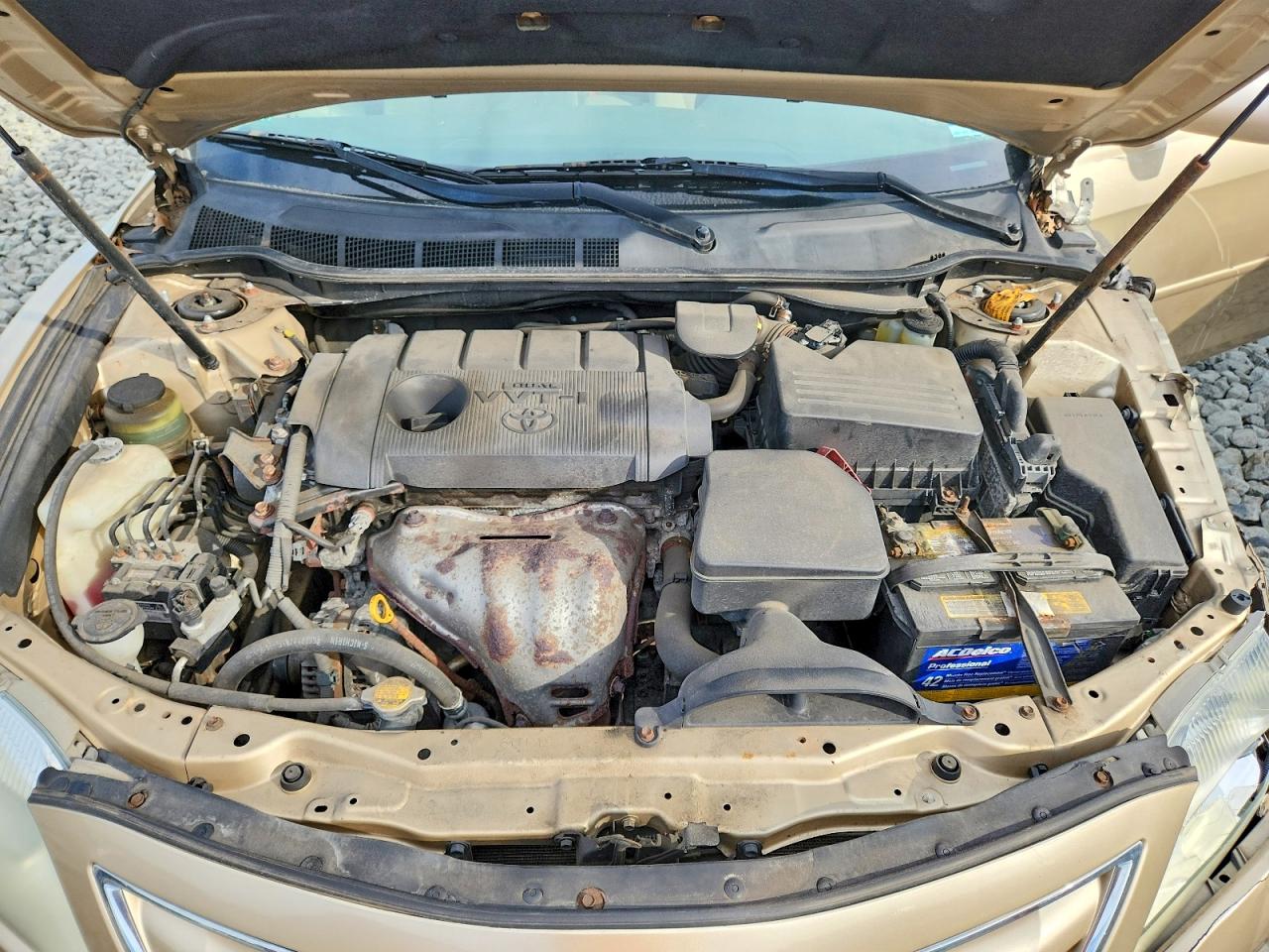 2011 Toyota Camry Le Gold vin: 4T4BF3EK7BR092112