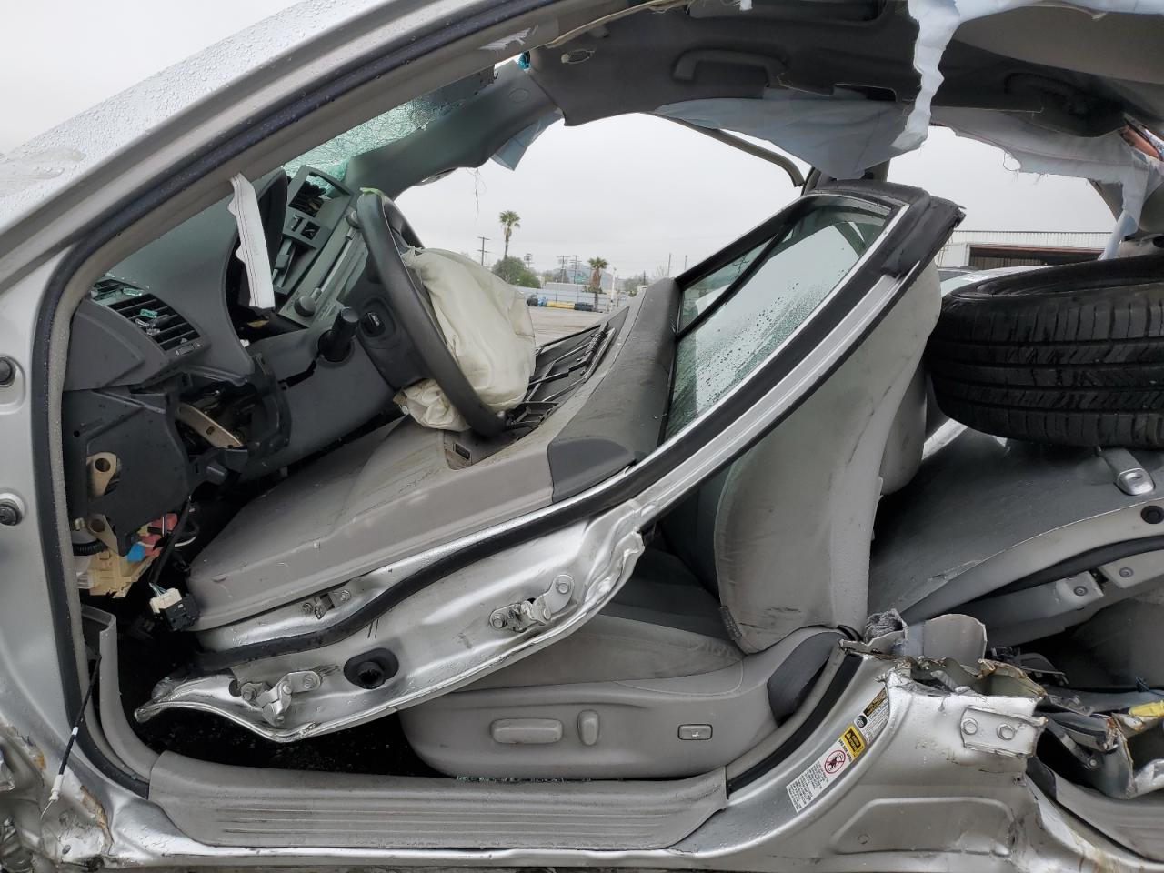 2011 Toyota Camry Base Серебряный vin: 4T4BF3EK7BR093583