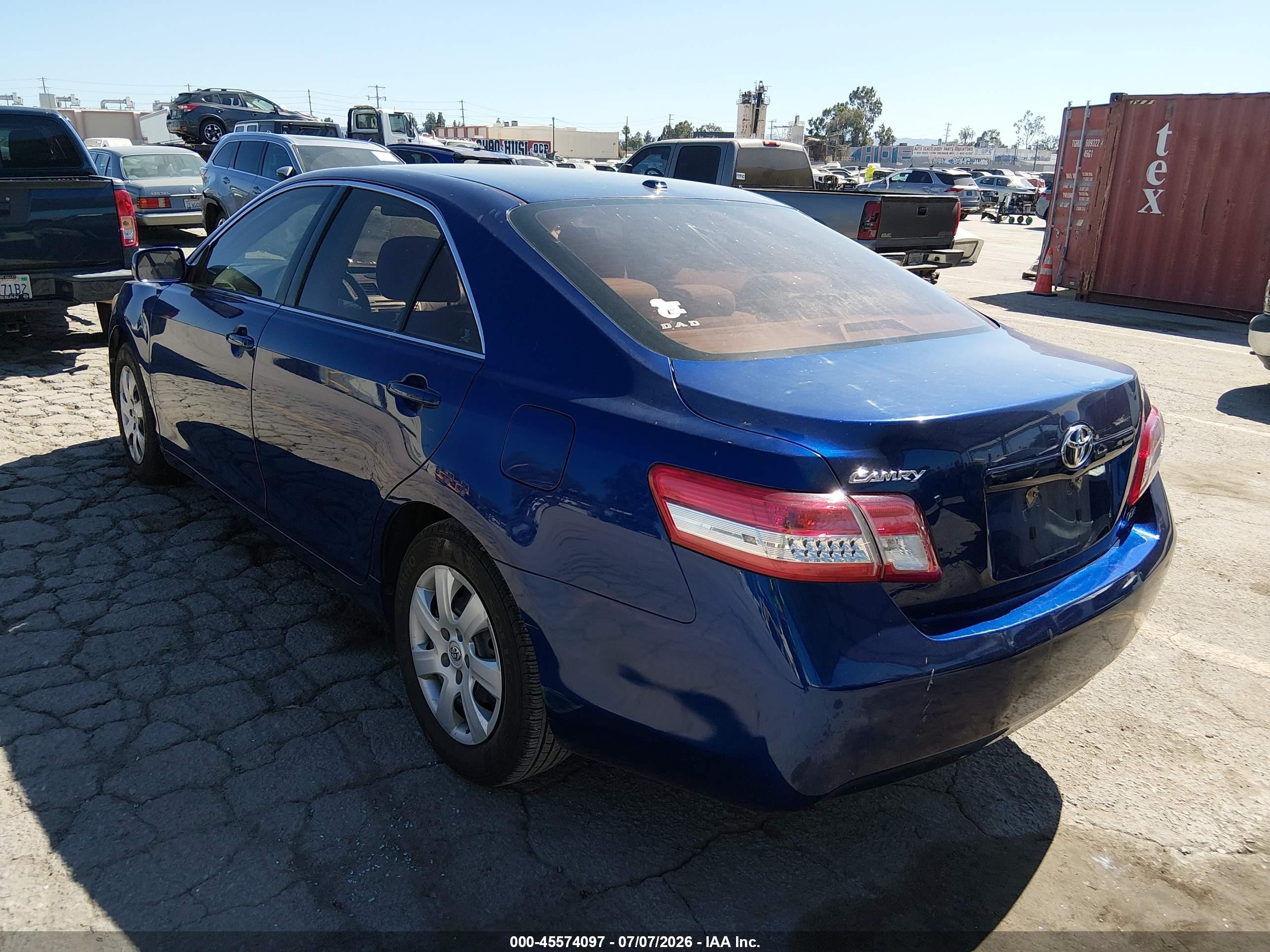 2011 Toyota Camry Le Blue vin: 4T4BF3EK7BR101598