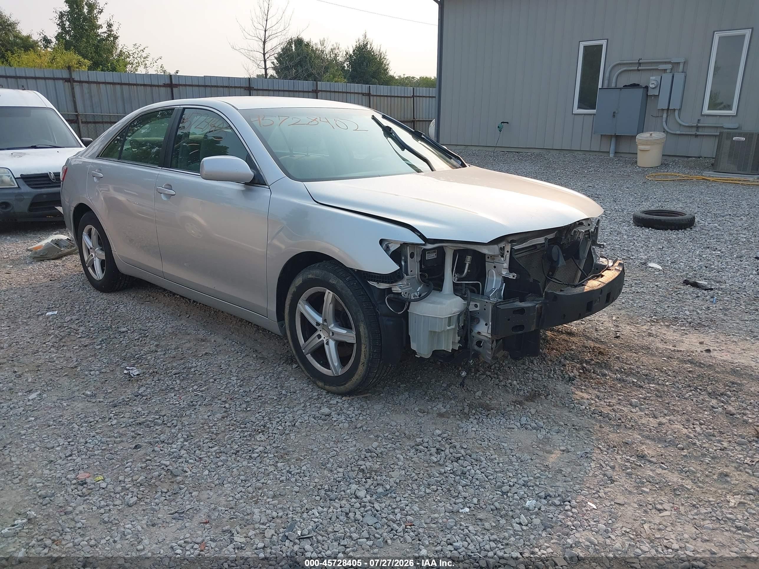 2011 Toyota Camry Le Silver vin: 4T4BF3EK7BR103190