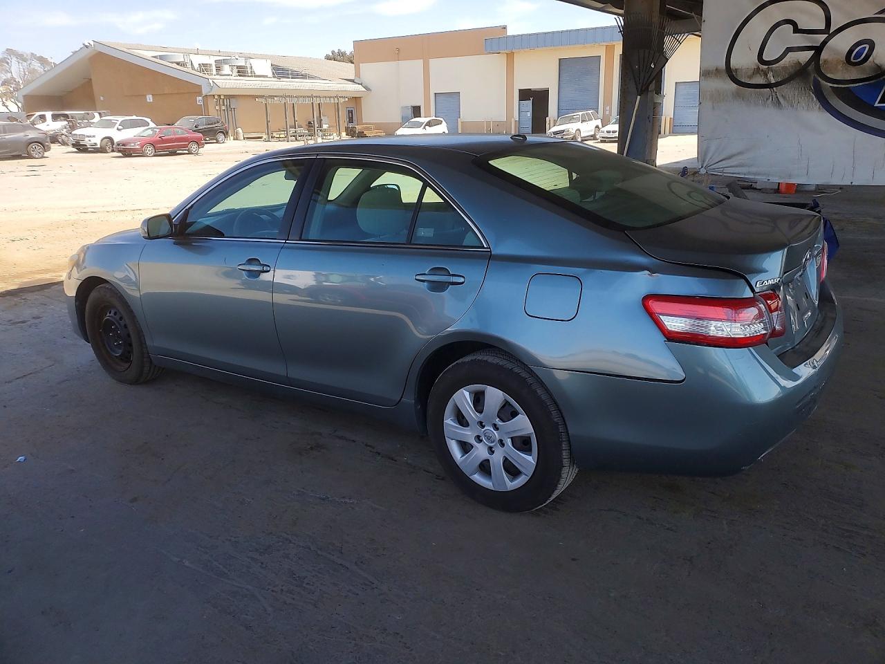 2011 Toyota Camry Le Teal vin: 4T4BF3EK7BR108650