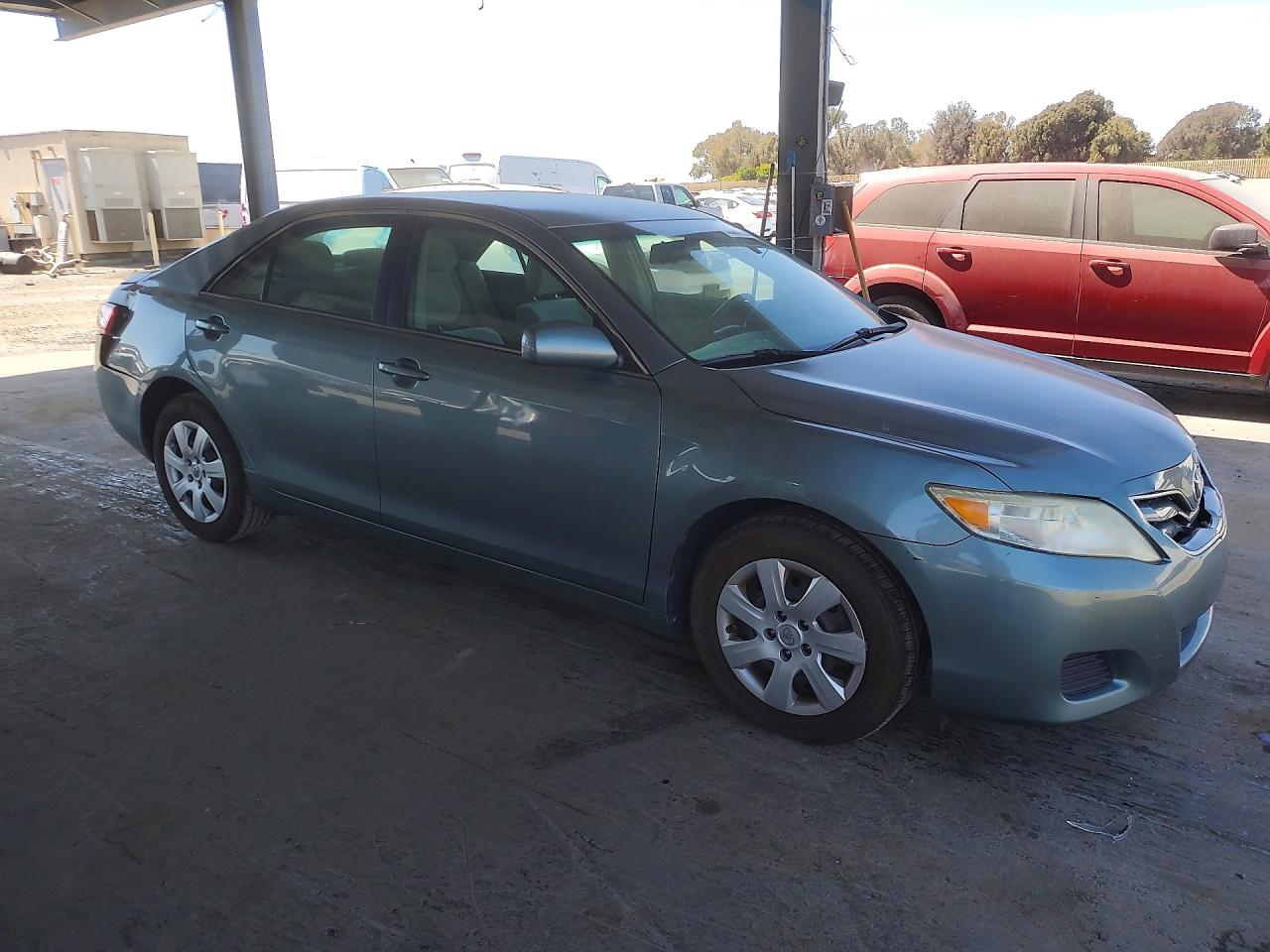 2011 Toyota Camry Le Teal vin: 4T4BF3EK7BR108650