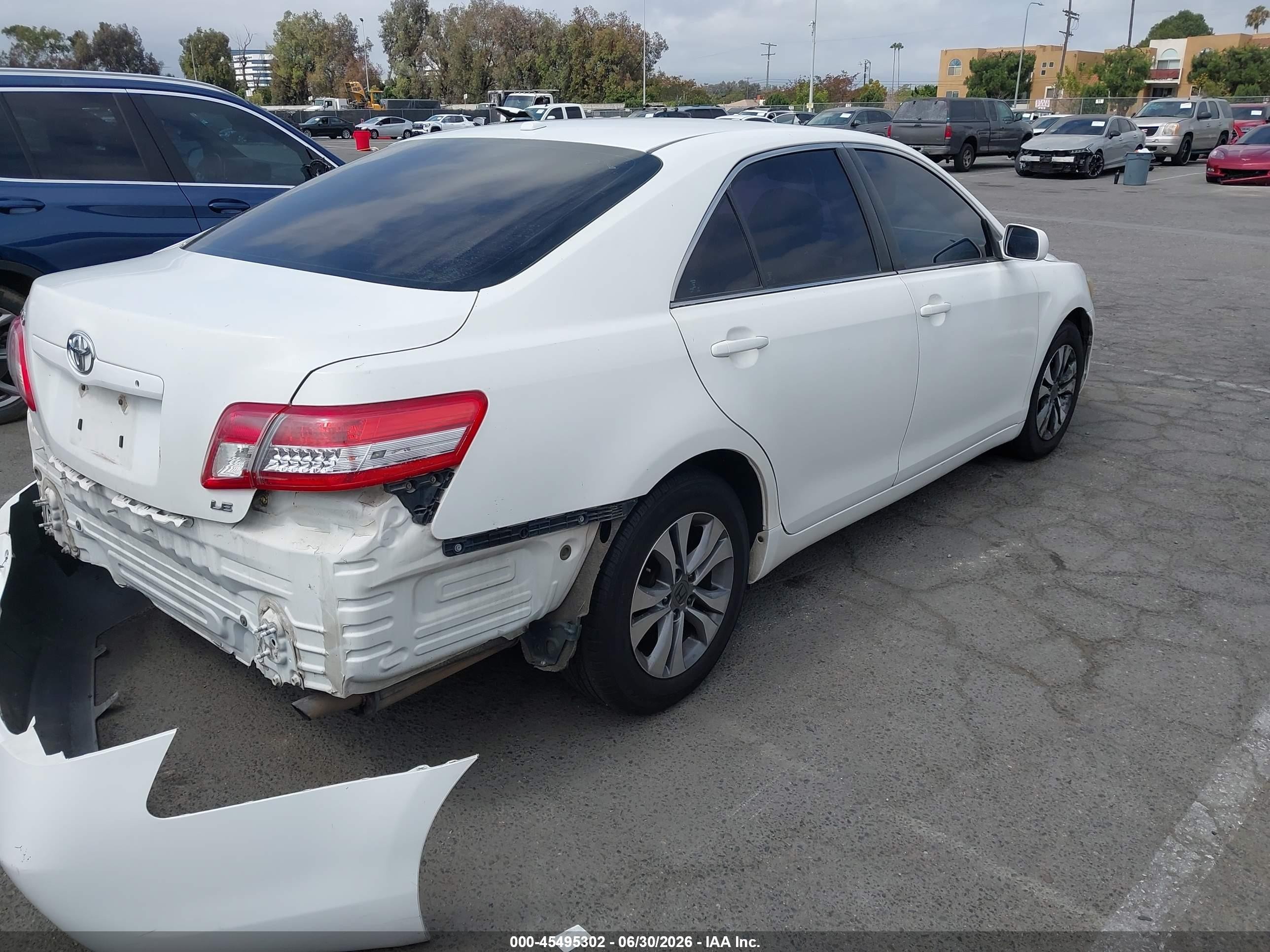 2011 Toyota Camry Le White vin: 4T4BF3EK7BR110141