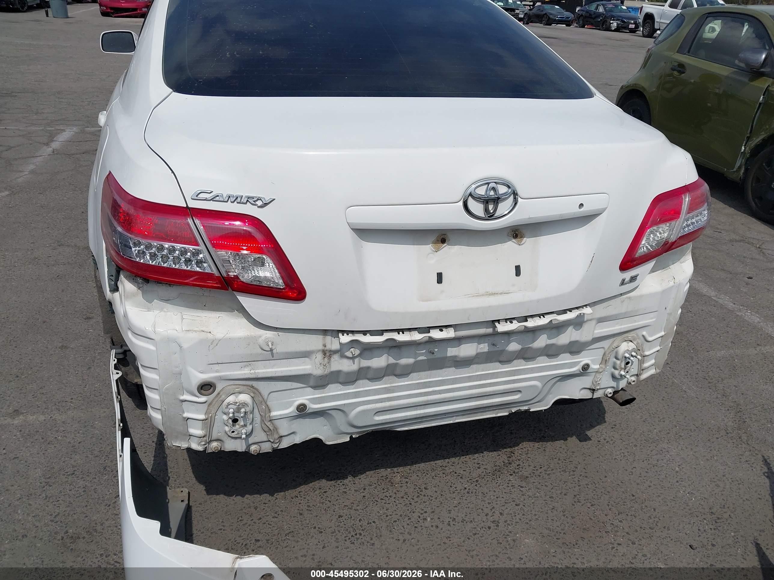 2011 Toyota Camry Le White vin: 4T4BF3EK7BR110141