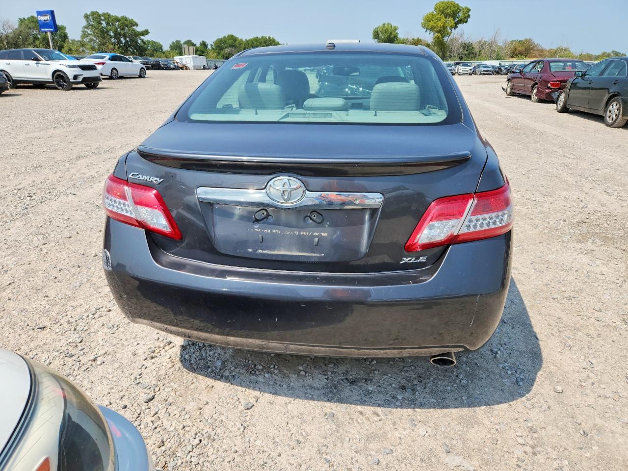 2011 Toyota Camry Xle Gray vin: 4T4BF3EK7BR110737