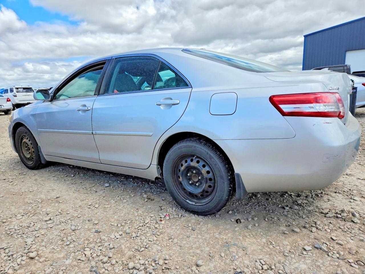 2011 Toyota Camry Base Серебряный vin: 4T4BF3EK7BR111287
