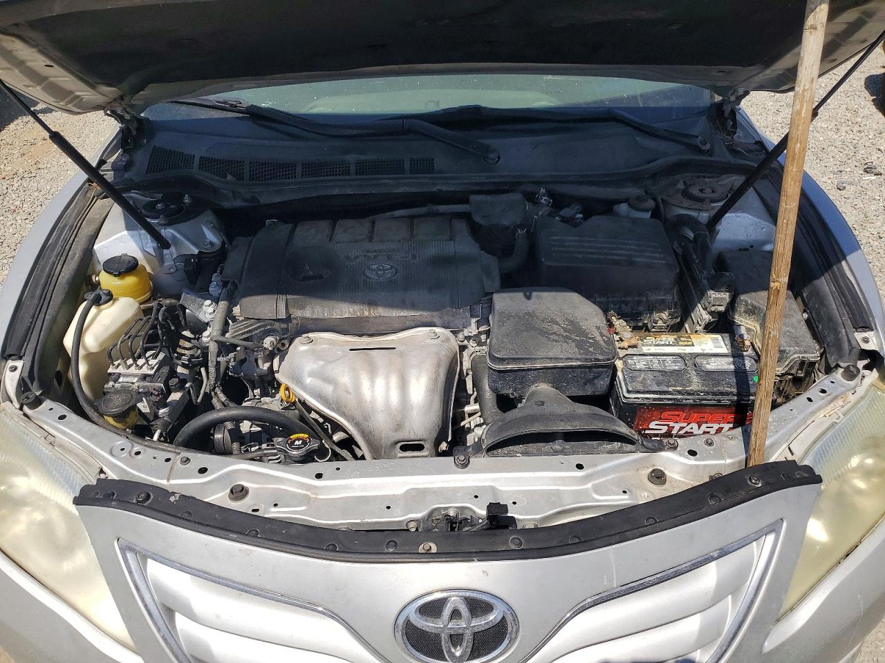 2011 Toyota Camry Base Серебряный vin: 4T4BF3EK7BR120460