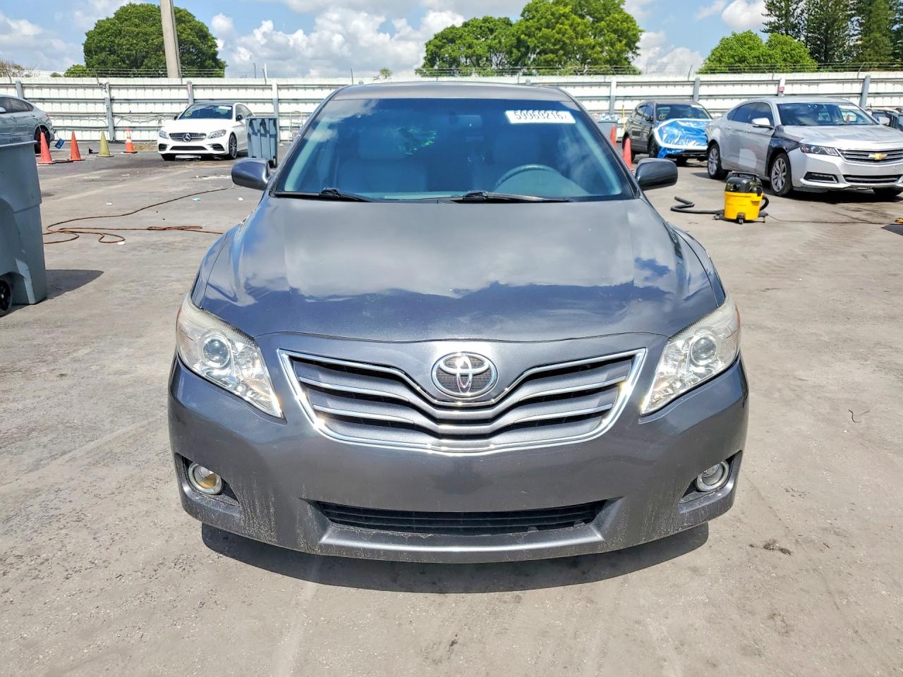 2011 Toyota Camry Xle Gray vin: 4T4BF3EK7BR126954
