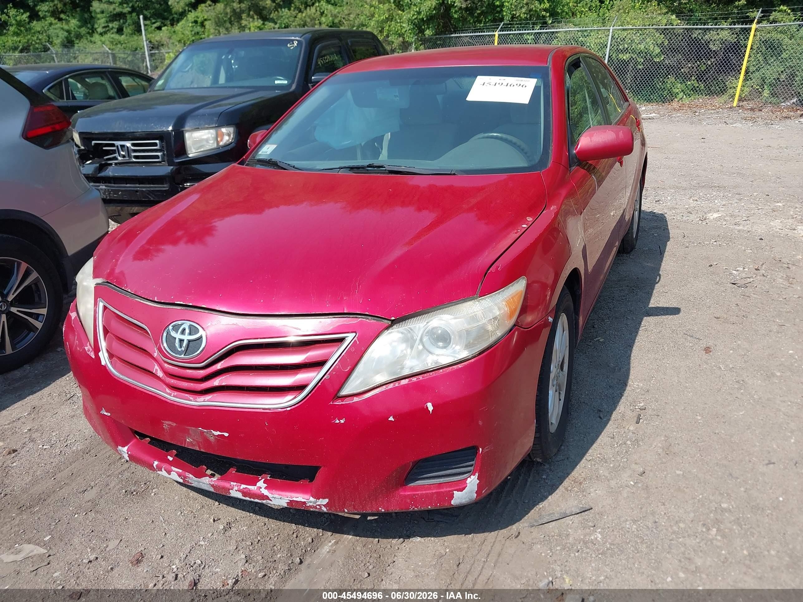 2011 Toyota Camry Le Red vin: 4T4BF3EK7BR127151