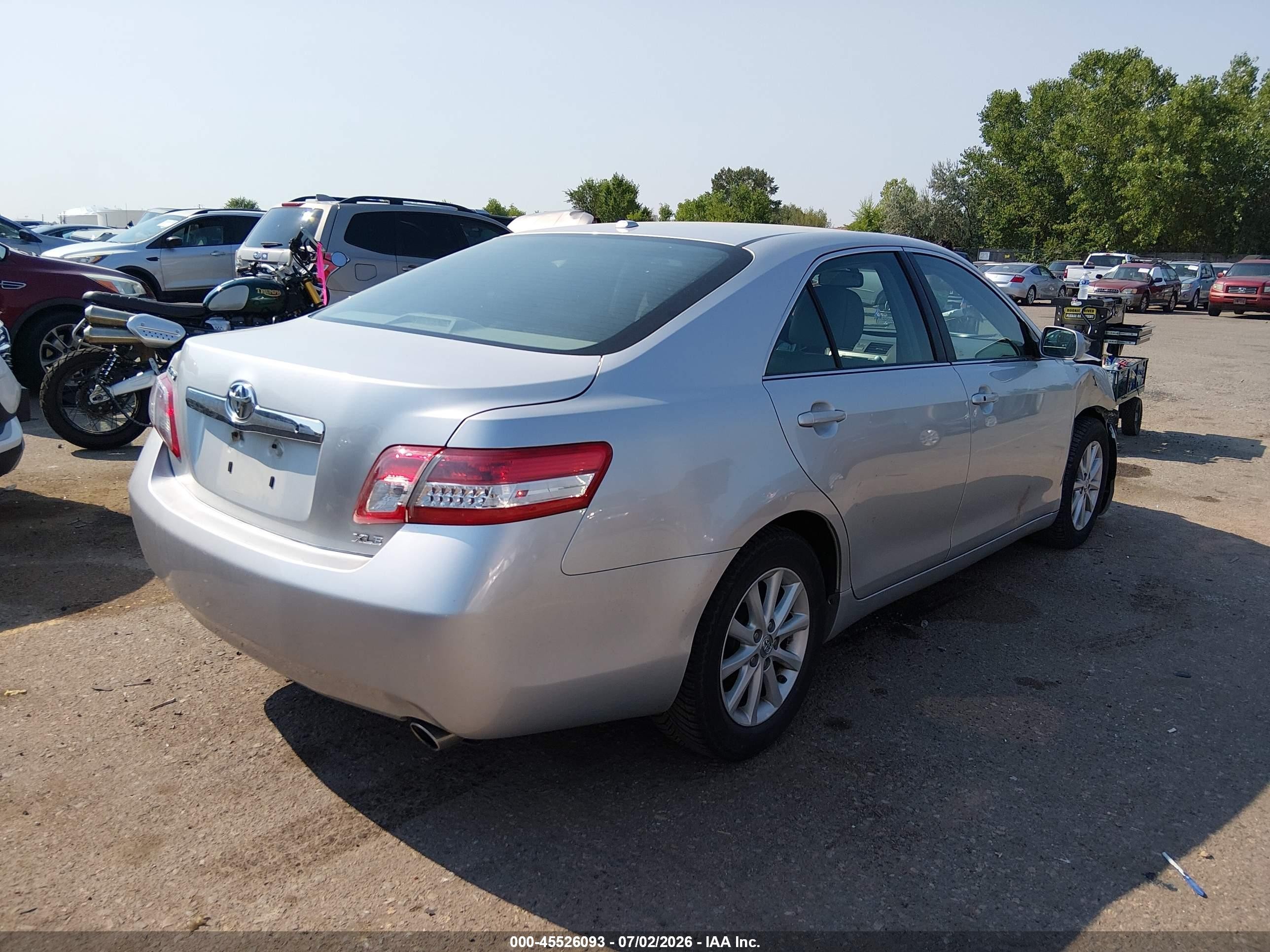 2011 Toyota Camry Xle Silver vin: 4T4BF3EK7BR127991