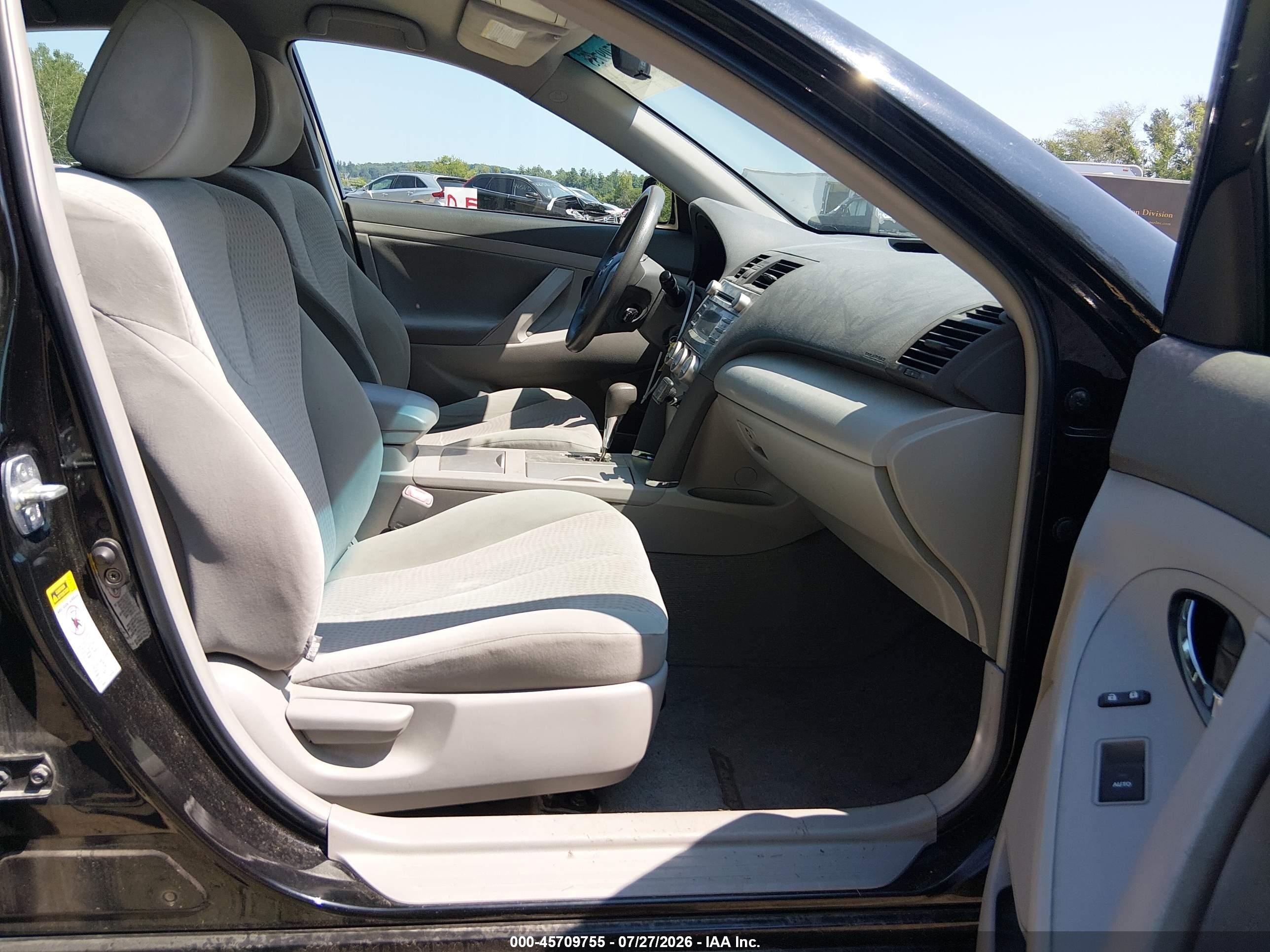 2011 Toyota Camry Le Black vin: 4T4BF3EK7BR128428
