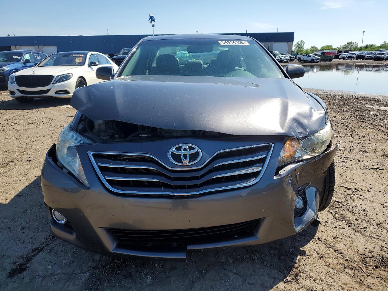 2011 Toyota Camry Xle Gray vin: 4T4BF3EK7BR132382