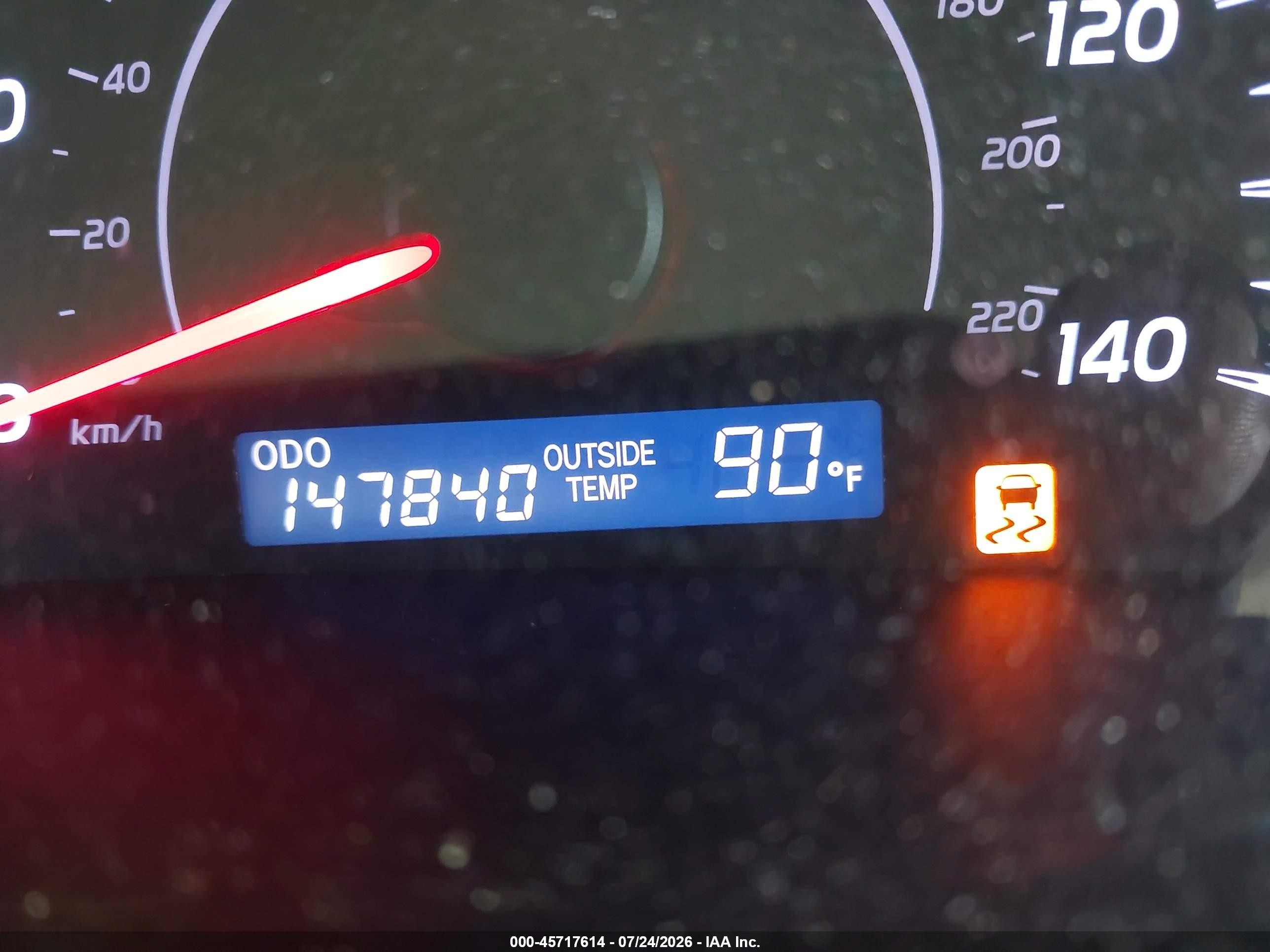 2011 Toyota Camry Le Red vin: 4T4BF3EK7BR157427