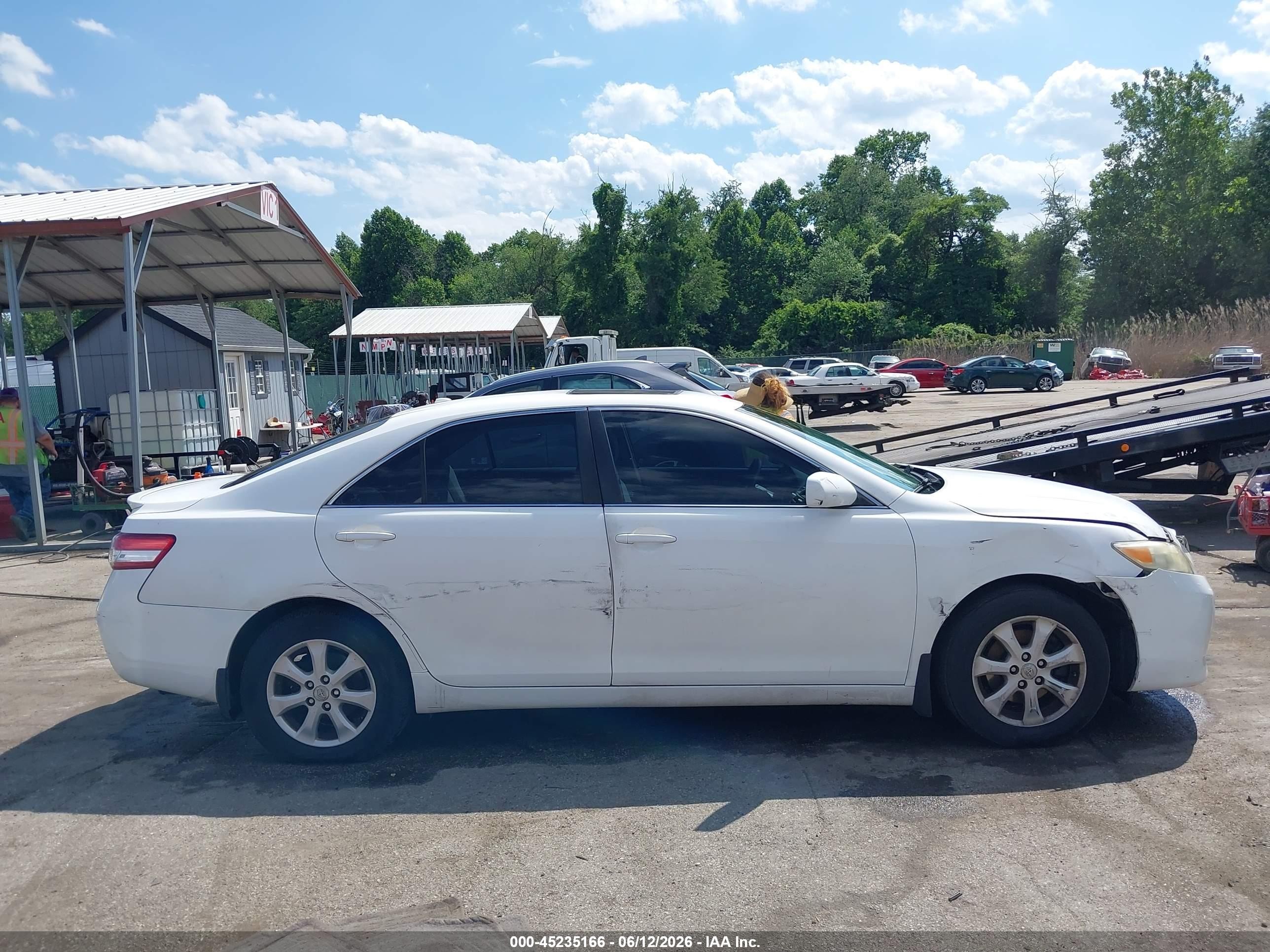 2011 Toyota Camry Le White vin: 4T4BF3EK7BR161865
