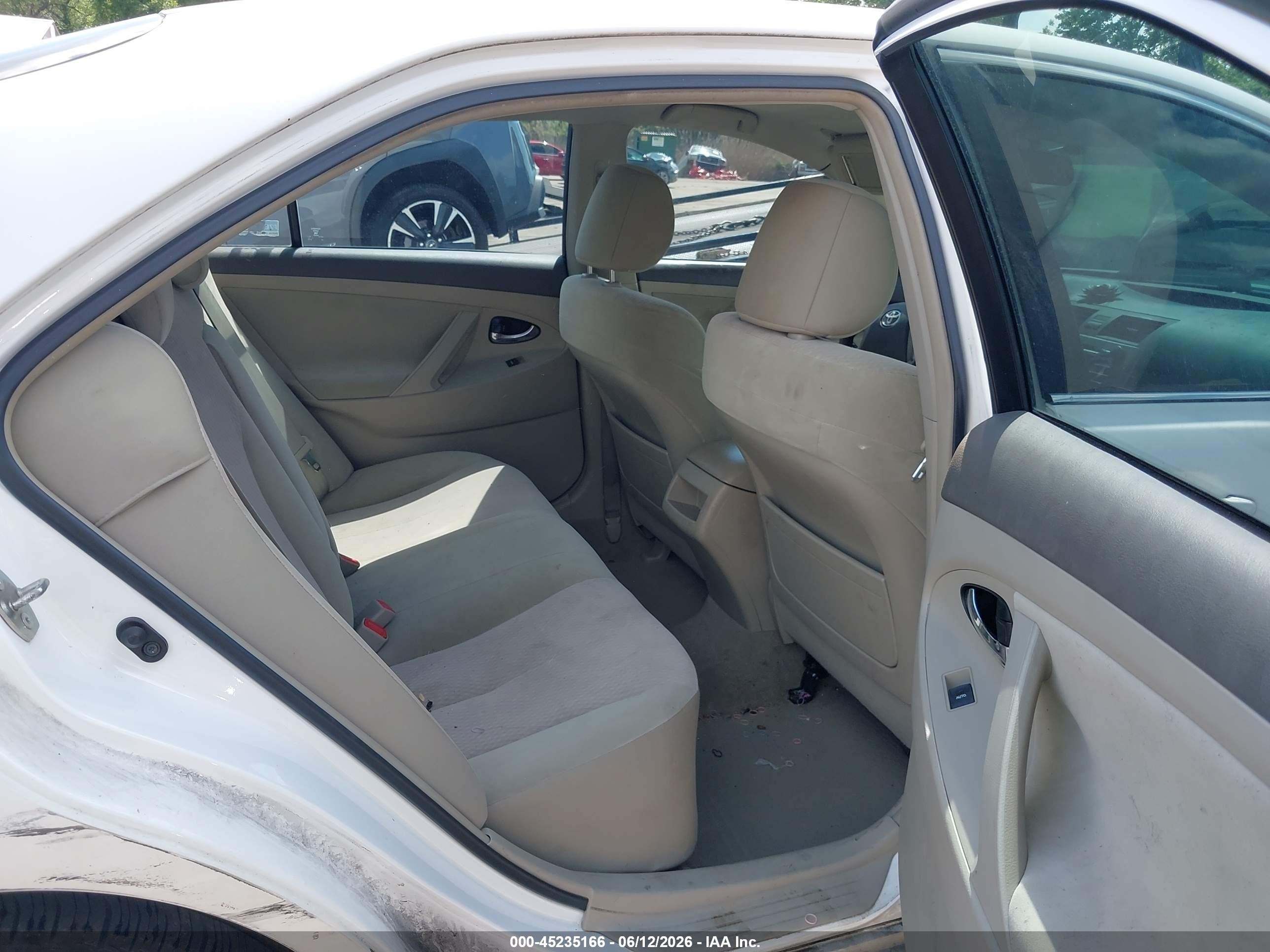 2011 Toyota Camry Le White vin: 4T4BF3EK7BR161865