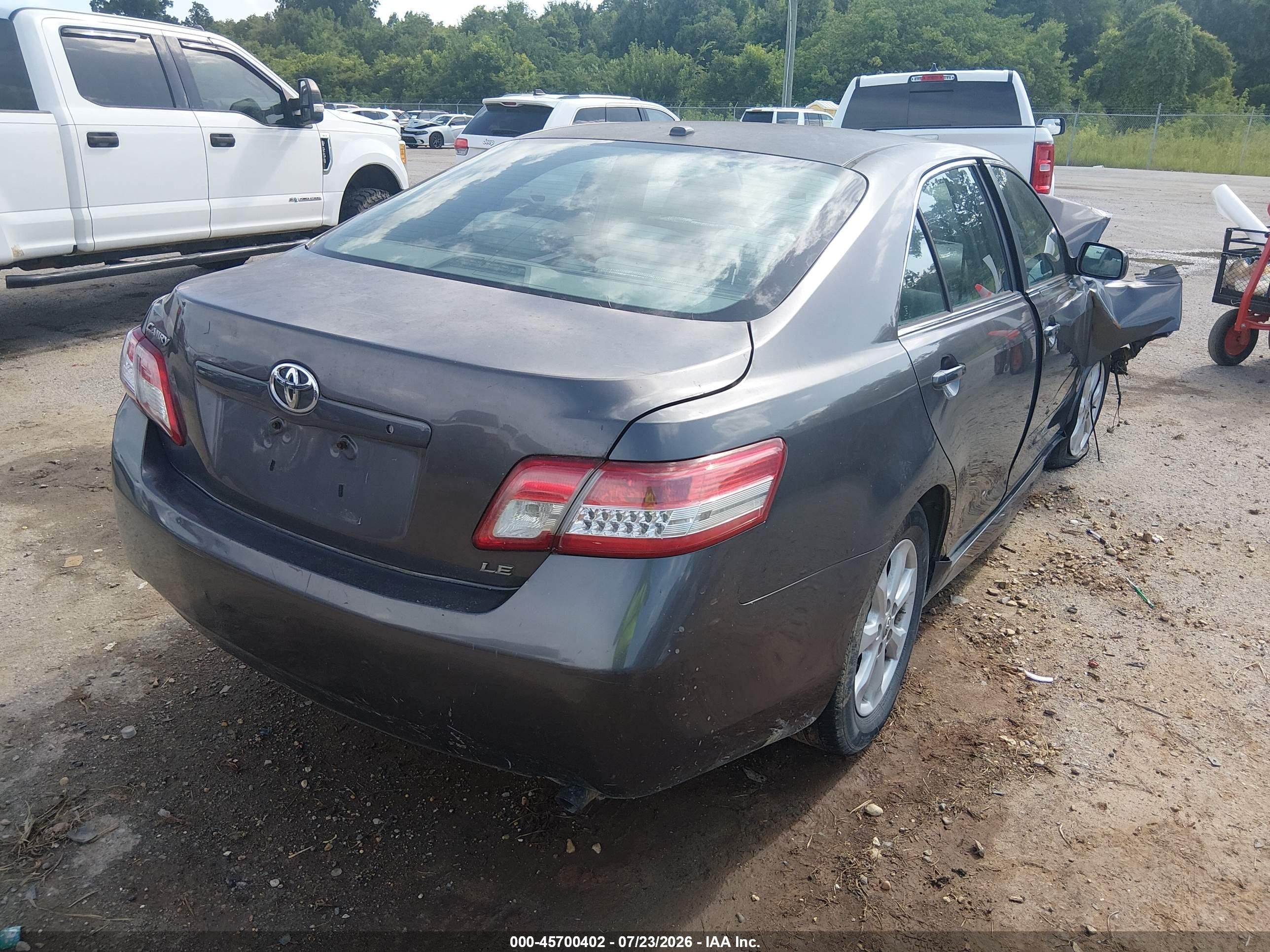 2011 Toyota Camry Le Gray vin: 4T4BF3EK7BR162787