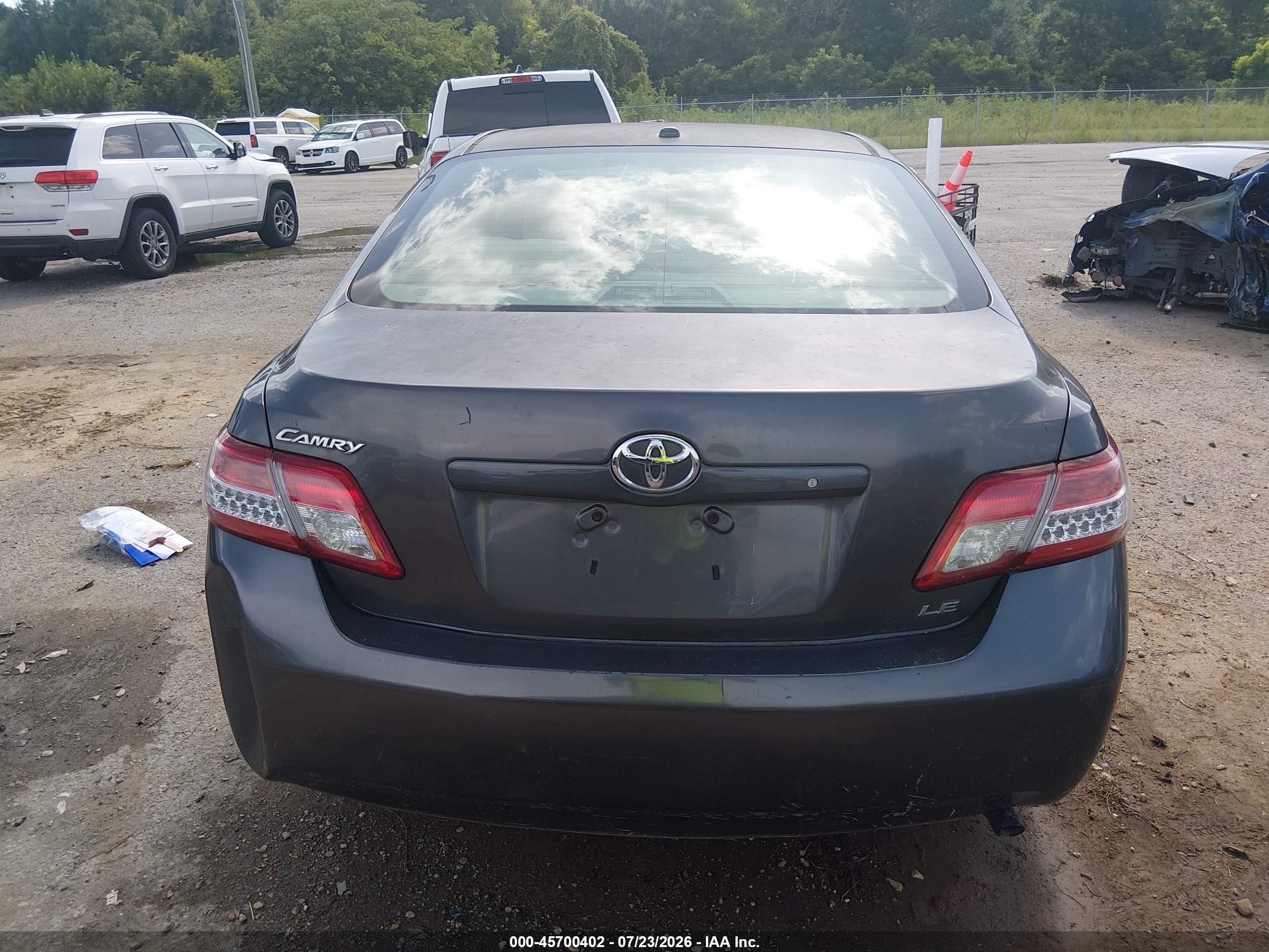 2011 Toyota Camry Le Gray vin: 4T4BF3EK7BR162787