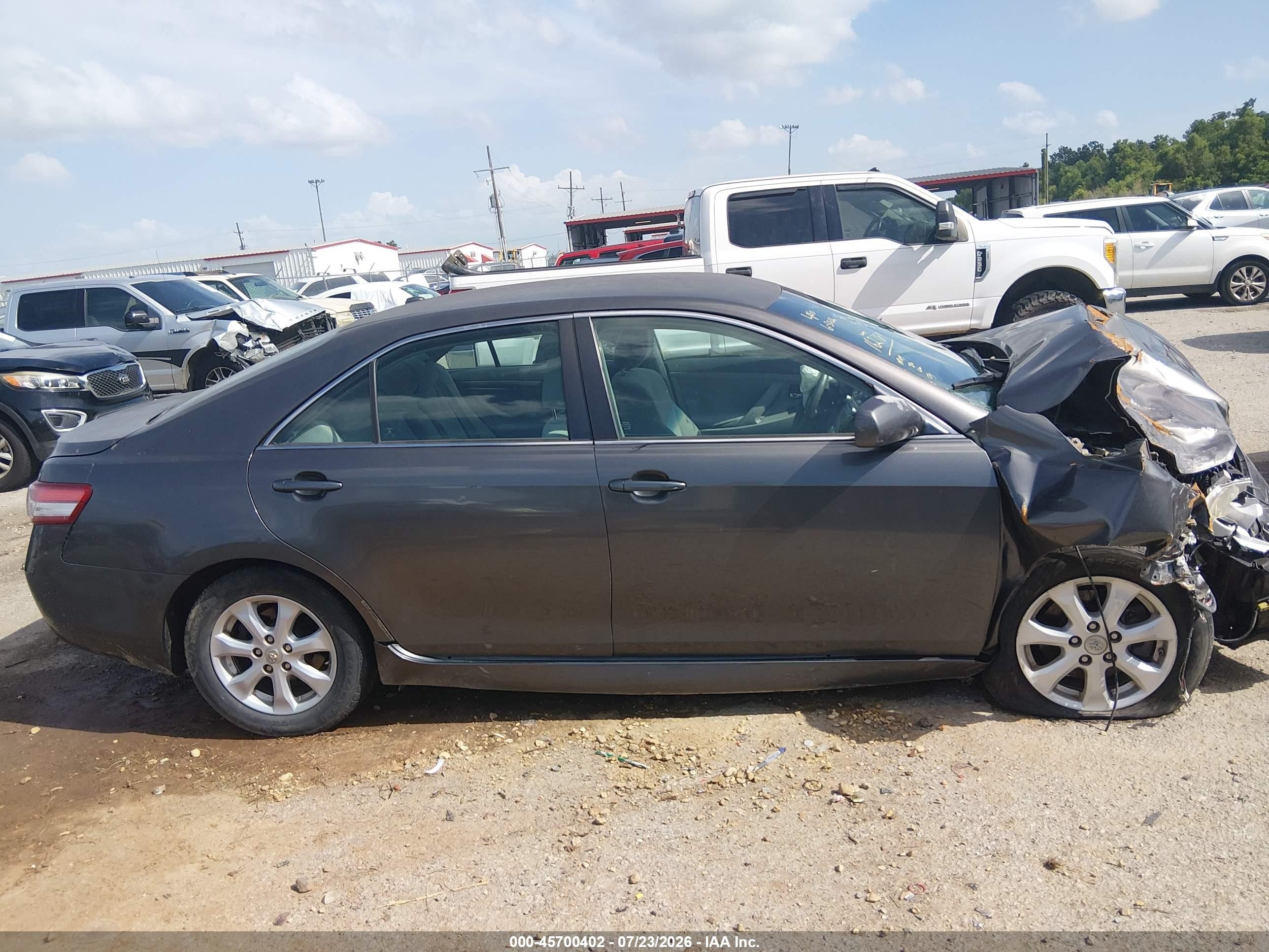 2011 Toyota Camry Le Gray vin: 4T4BF3EK7BR162787