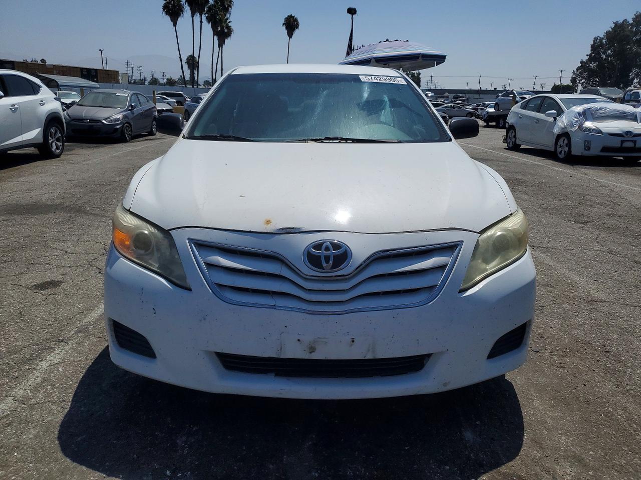 2011 Toyota Camry Le White vin: 4T4BF3EK7BR163230