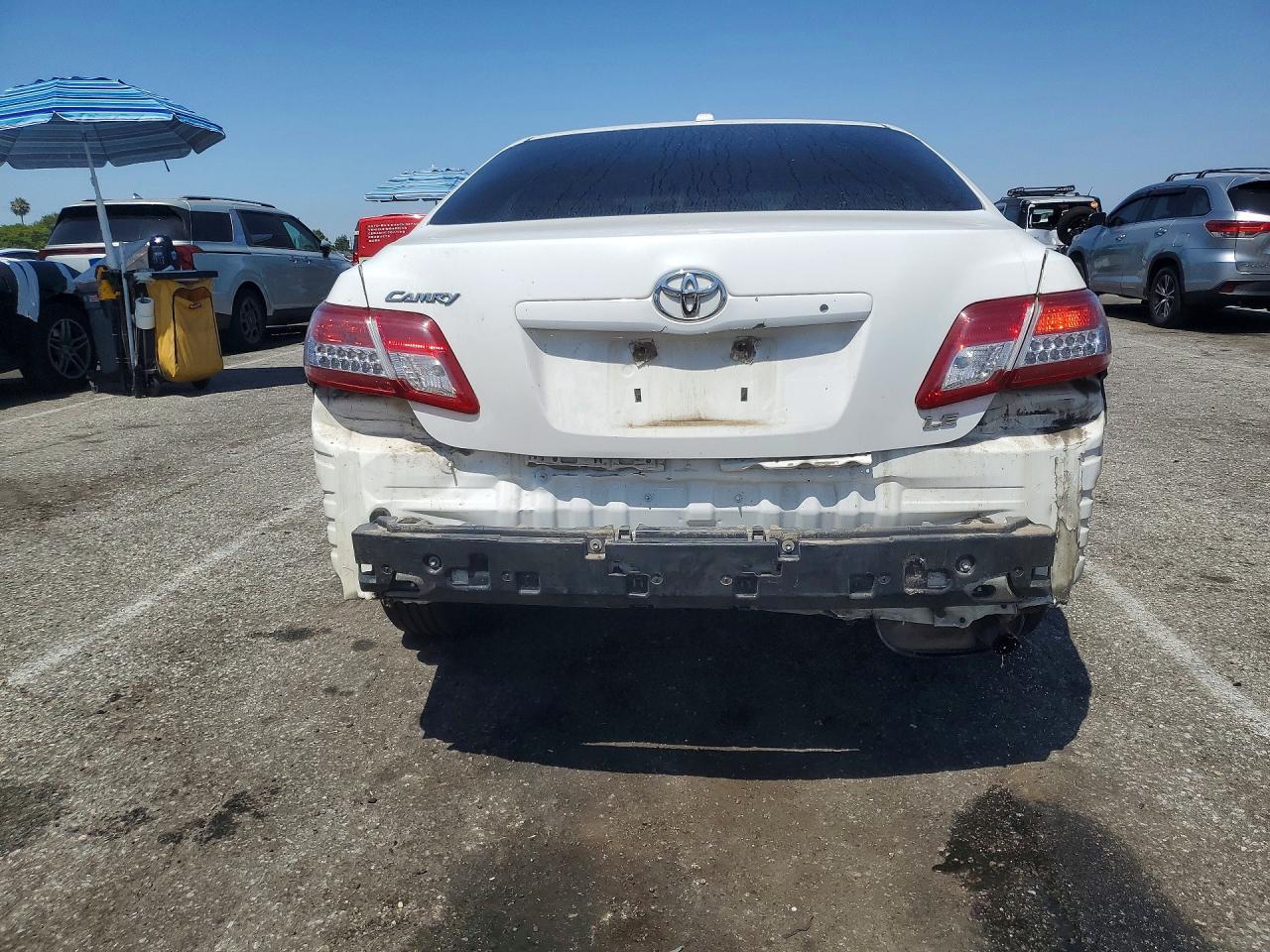 2011 Toyota Camry Le White vin: 4T4BF3EK7BR163230
