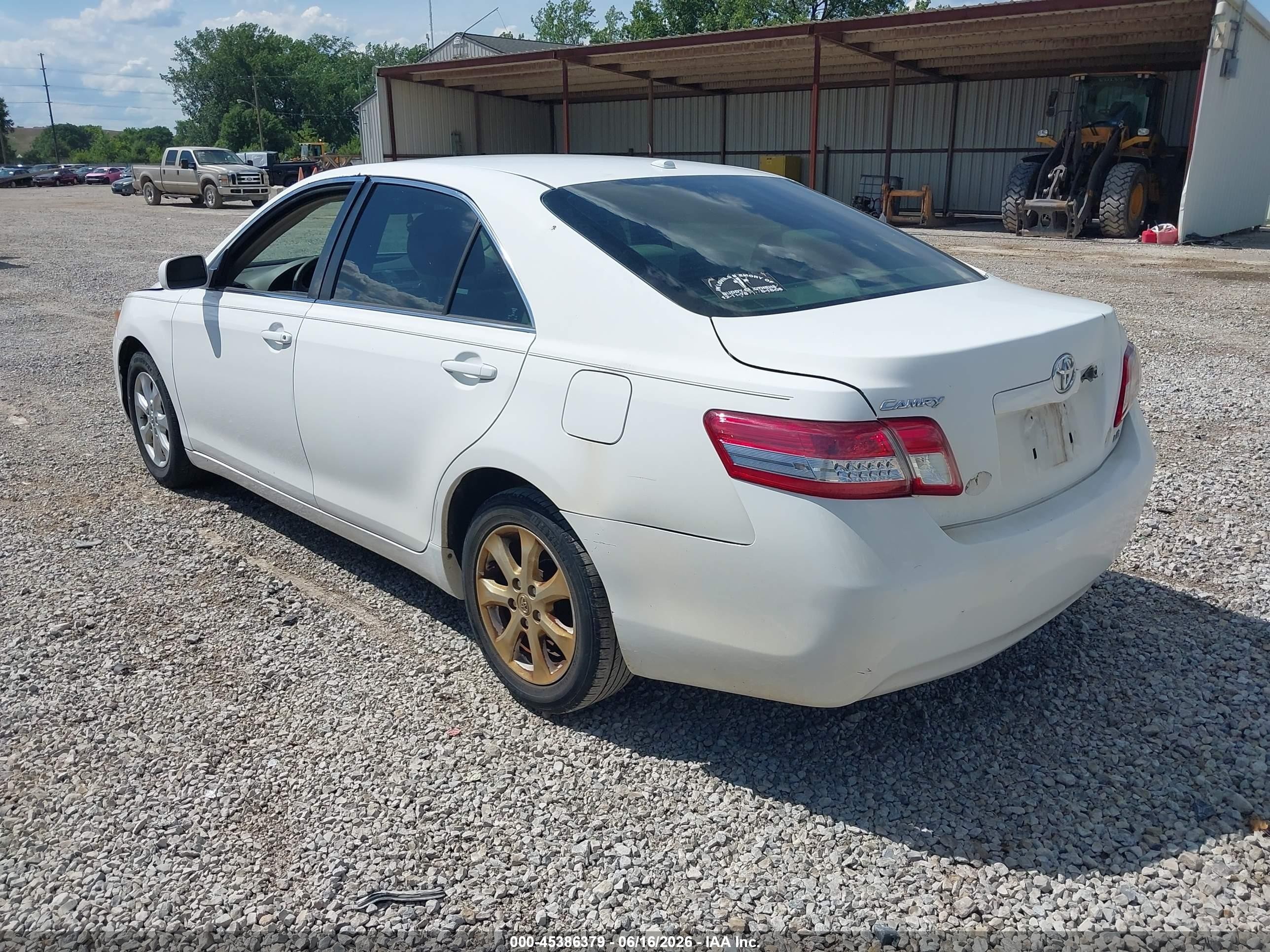 2011 Toyota Camry Le Белый vin: 4T4BF3EK7BR183820