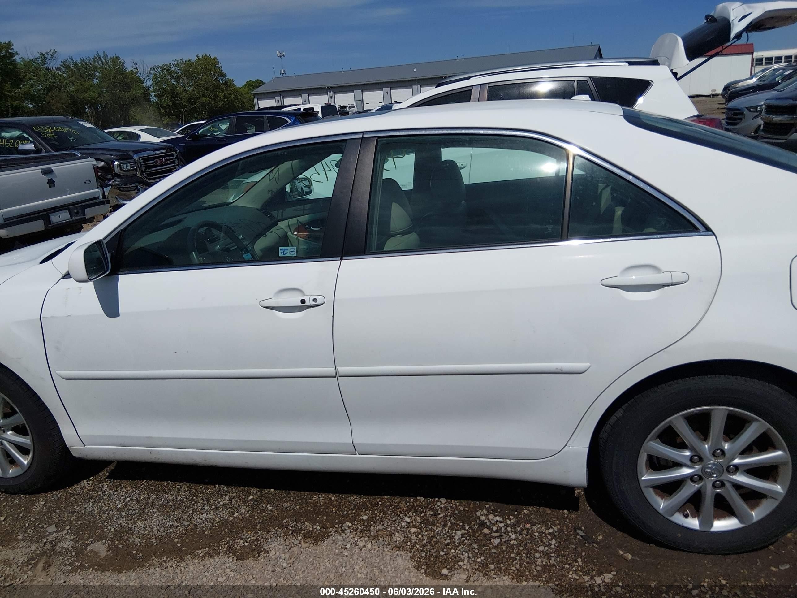 2011 Toyota Camry Xle White vin: 4T4BF3EK7BR185289