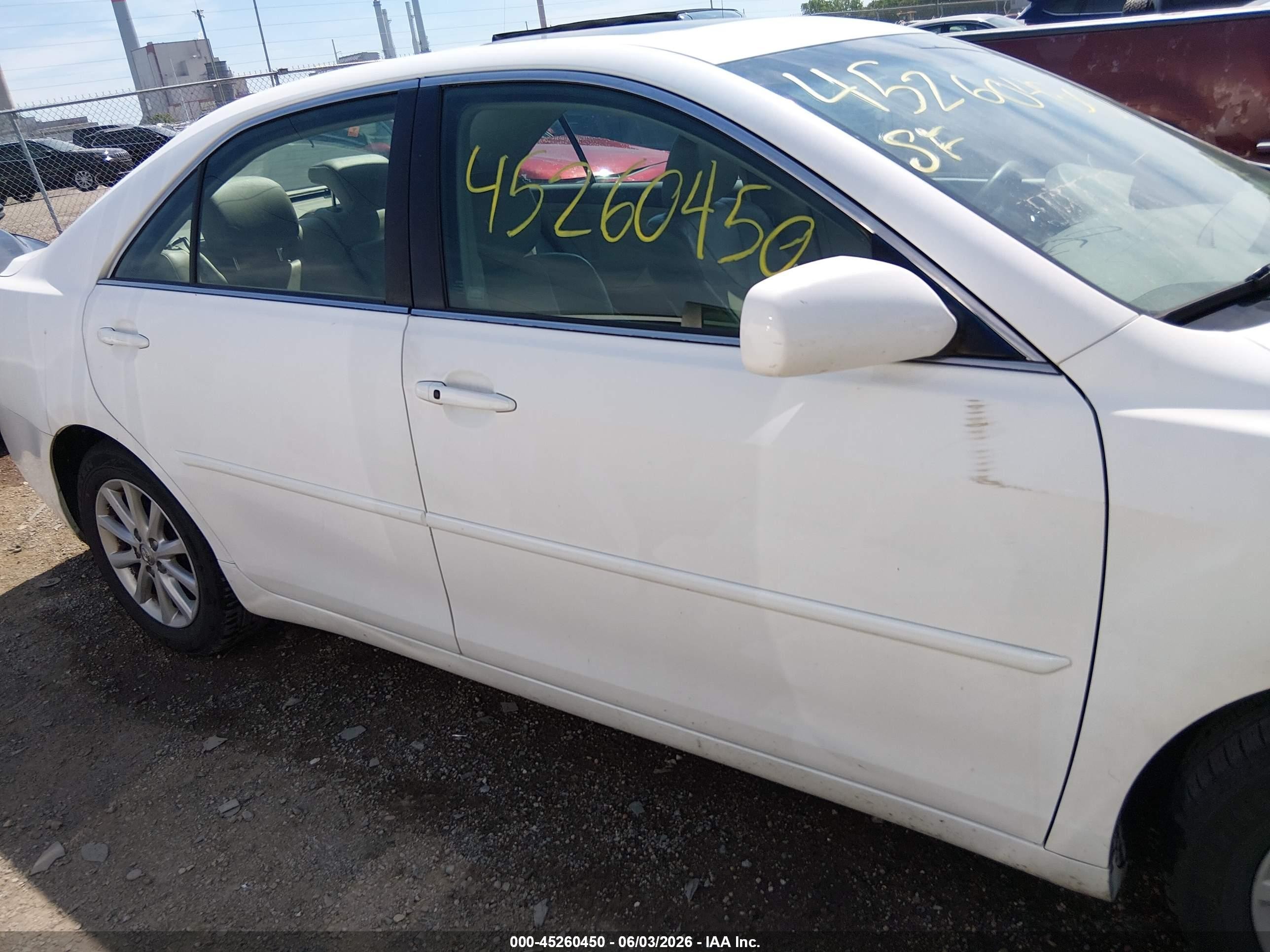2011 Toyota Camry Xle White vin: 4T4BF3EK7BR185289