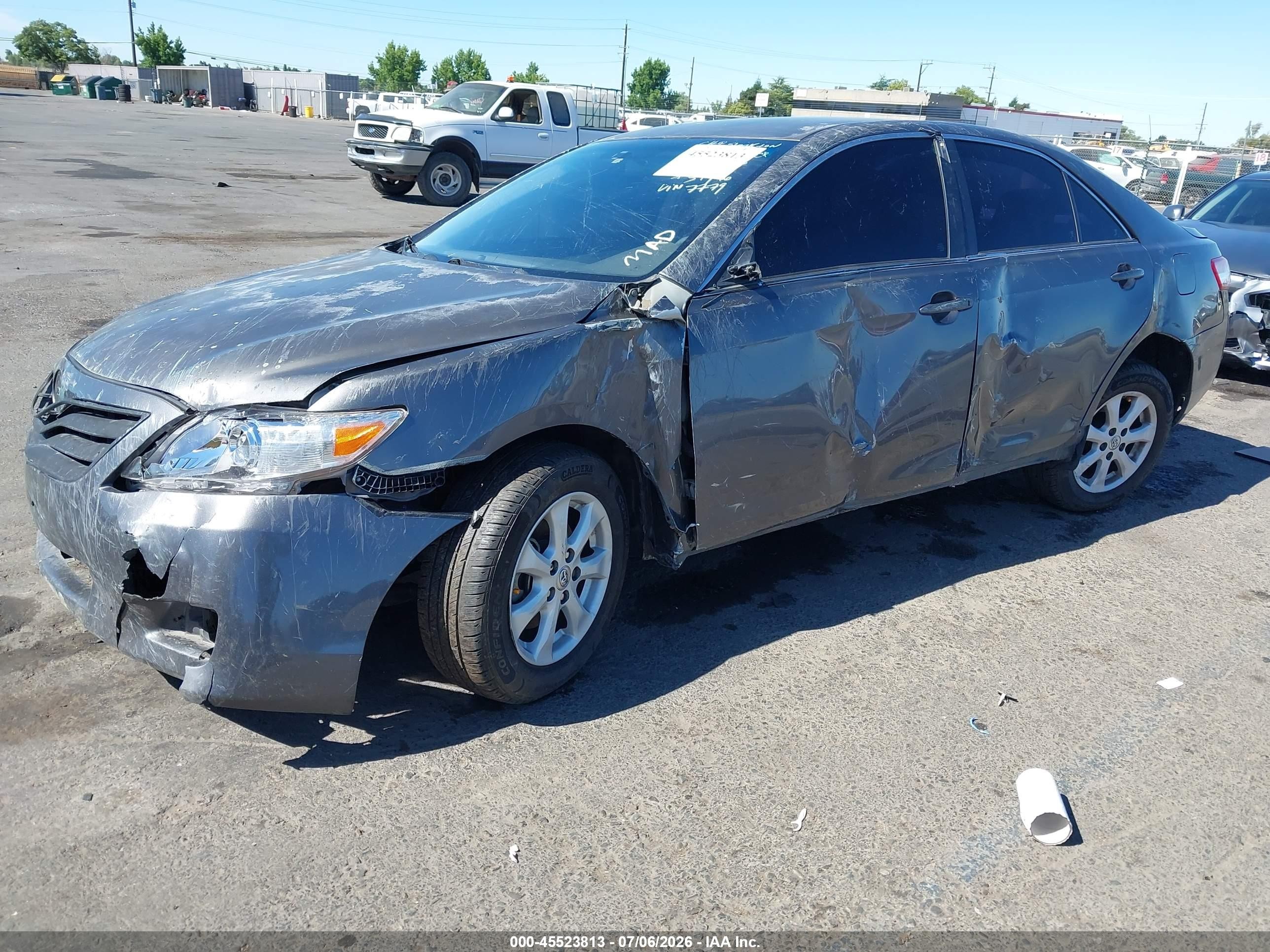 2011 Toyota Camry Le Gray vin: 4T4BF3EK7BR197779