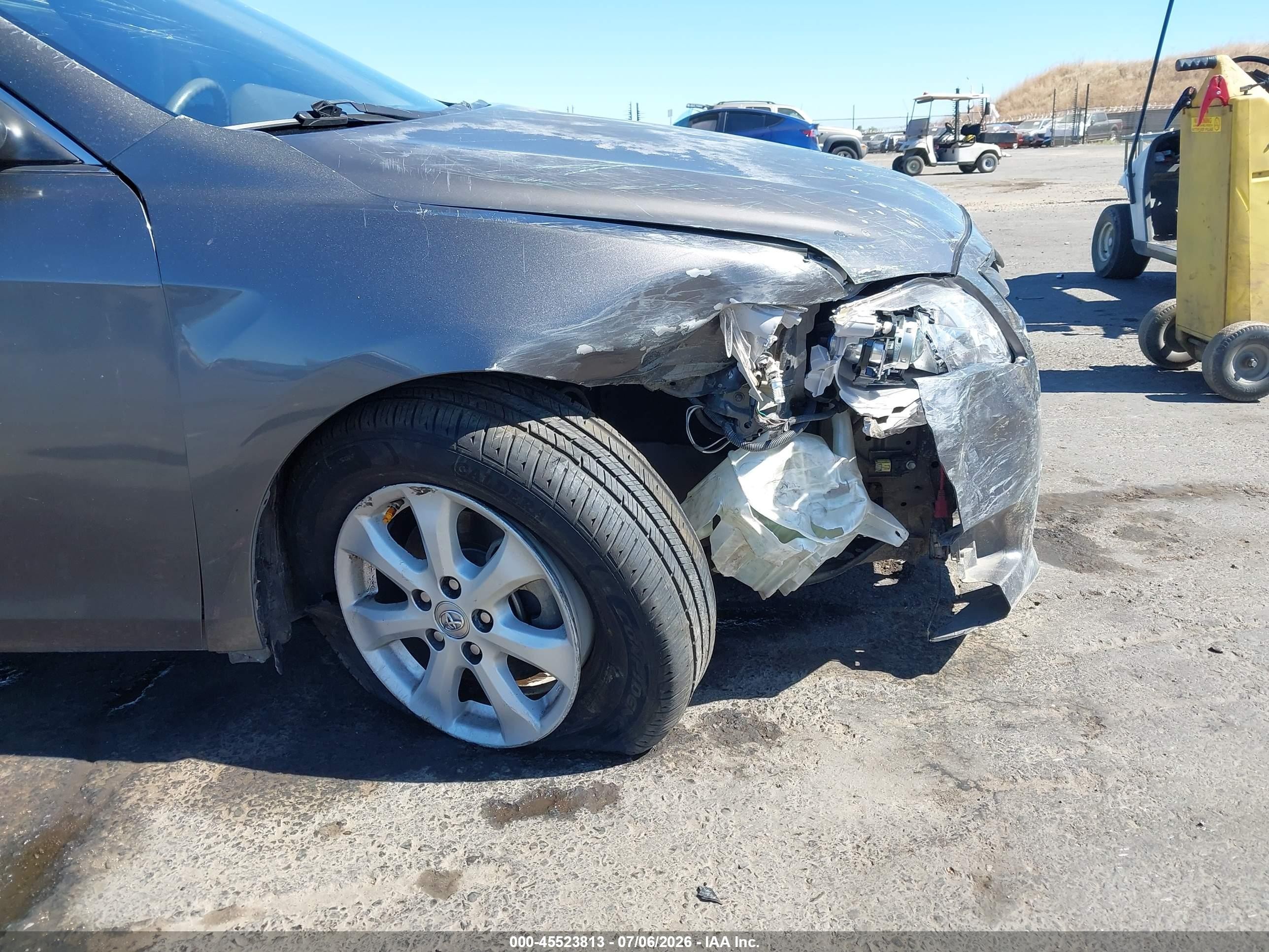 2011 Toyota Camry Le Gray vin: 4T4BF3EK7BR197779