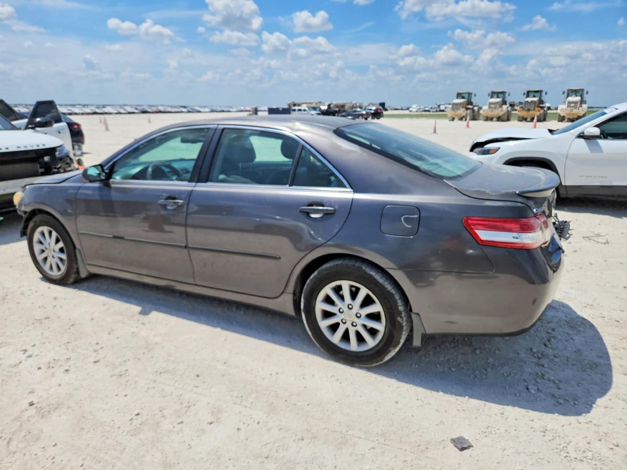 2011 Toyota Camry Xle Gray vin: 4T4BF3EK7BR201202