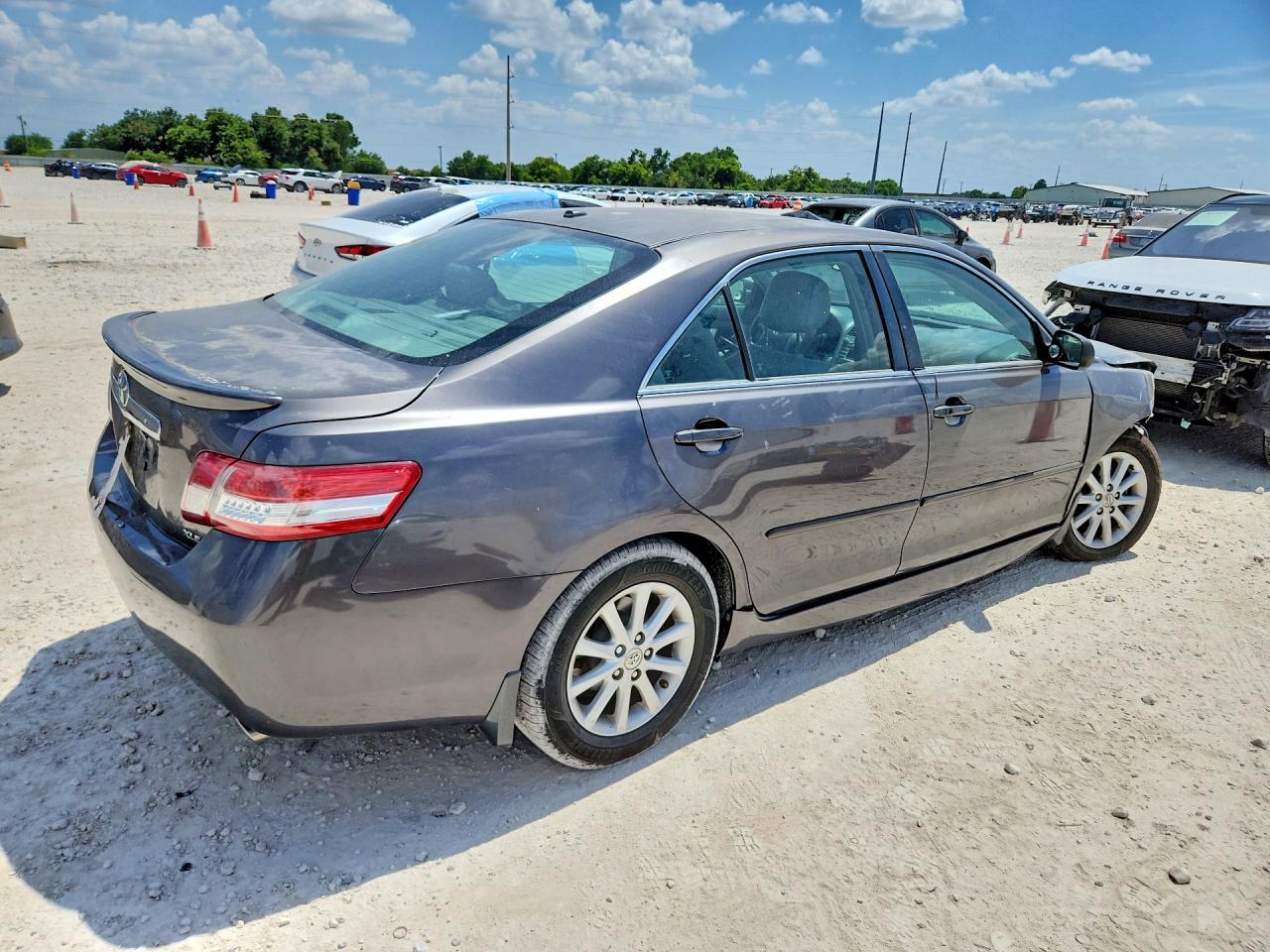 2011 Toyota Camry Xle Gray vin: 4T4BF3EK7BR201202